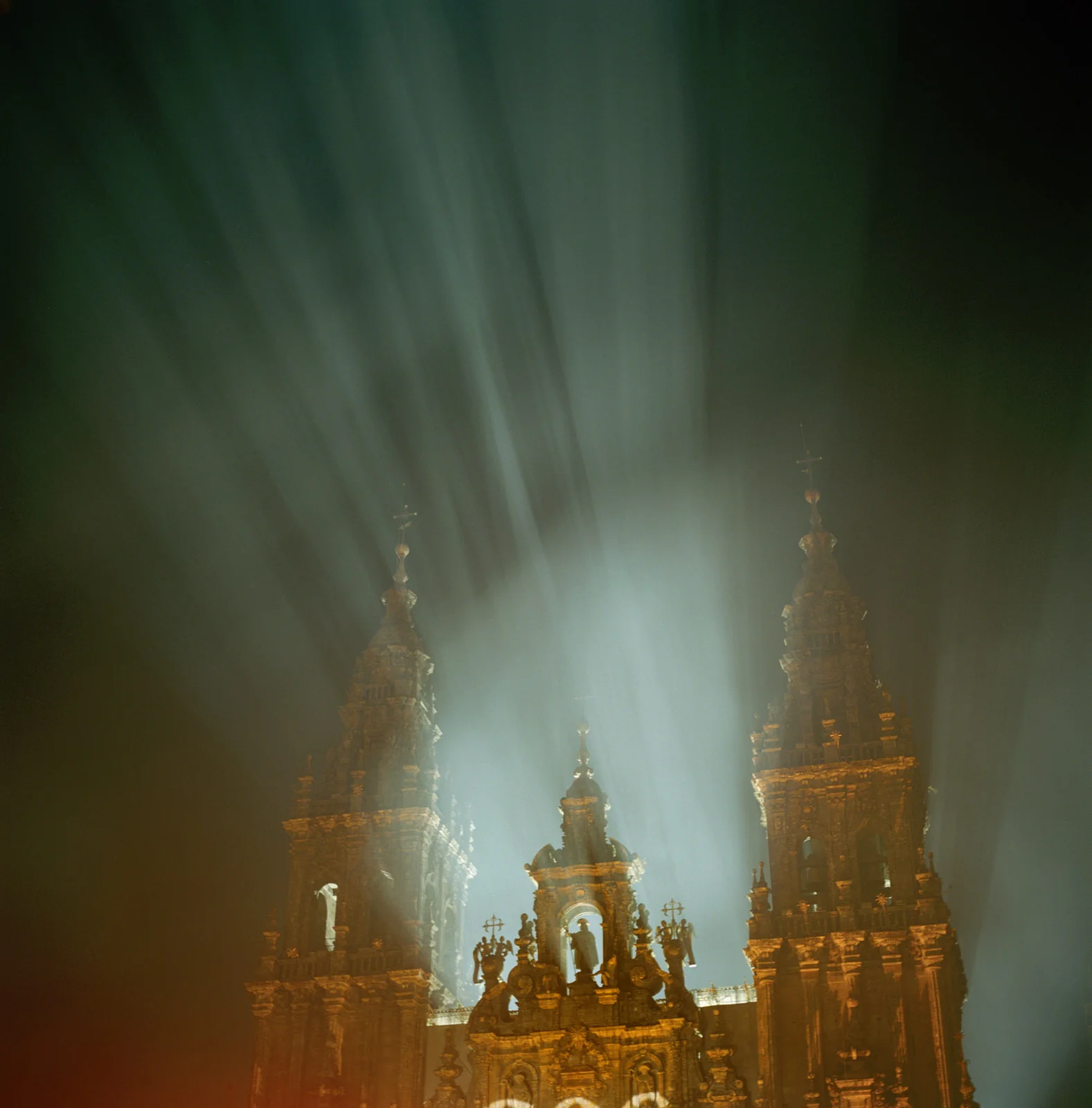 MM7903_195.jpg