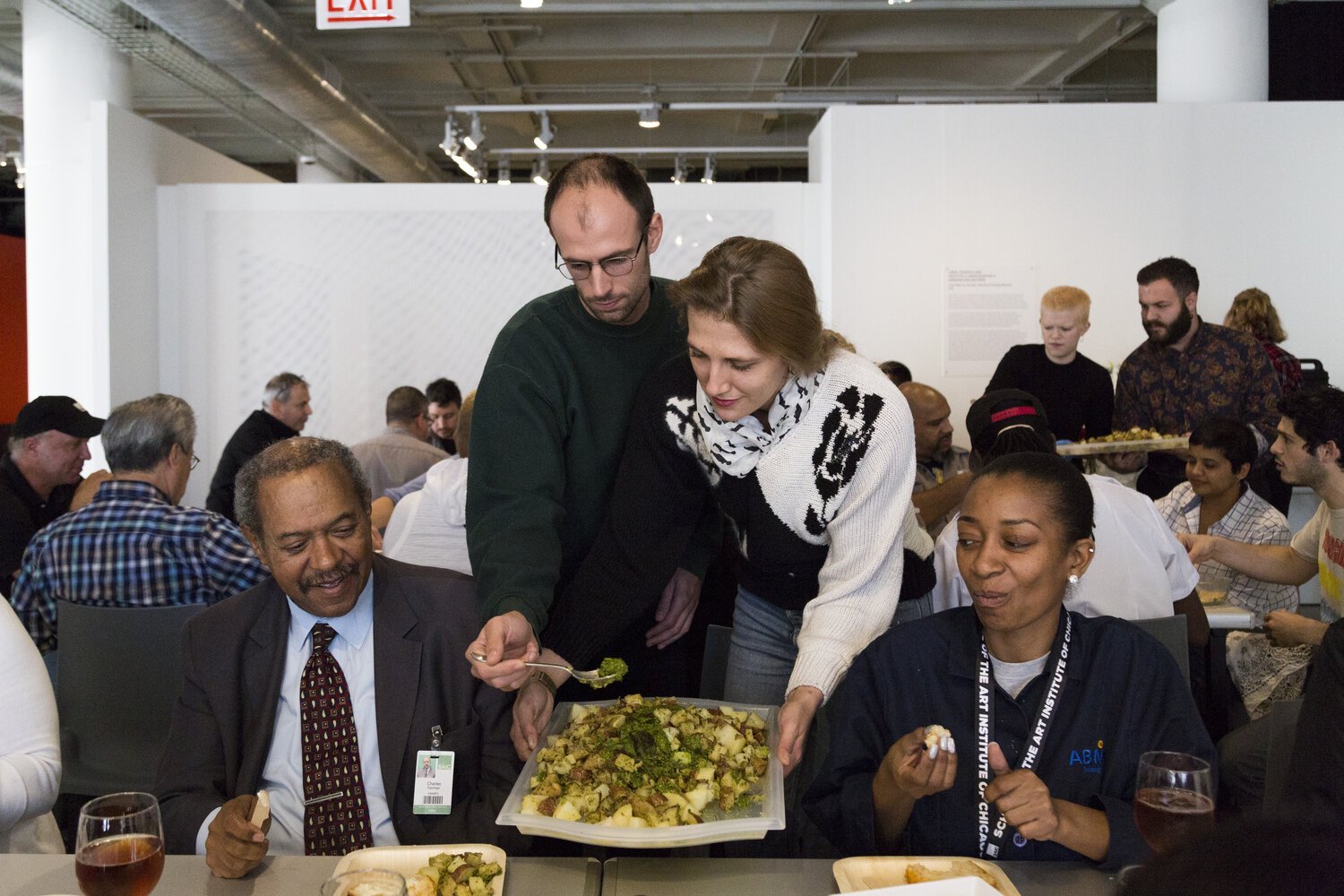   Serving IV: “As Long As We Are Here…” , Mierle Laderman Ukeles, performance, Sullivan Galleries, The School of the Art Institute of Chicago, 2019. Photo: Jaclyn Rivas 