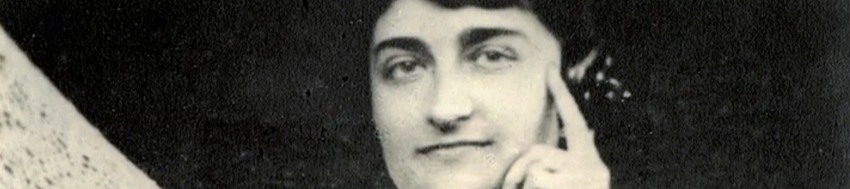 Anna Clark.jpg