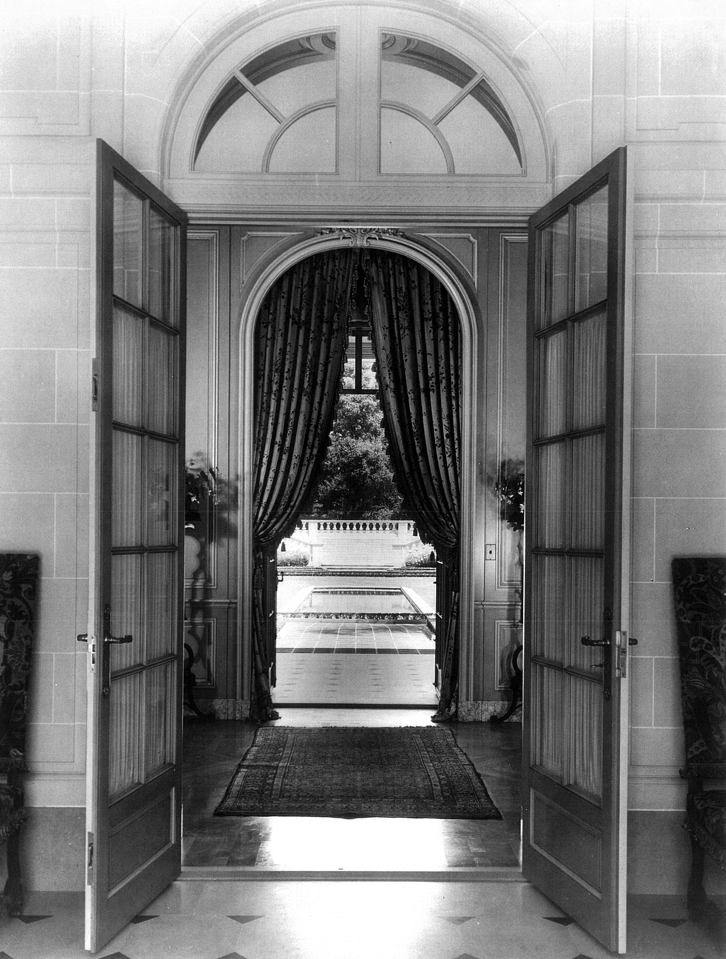 Karl Obert from EmptyMansionsBook.com