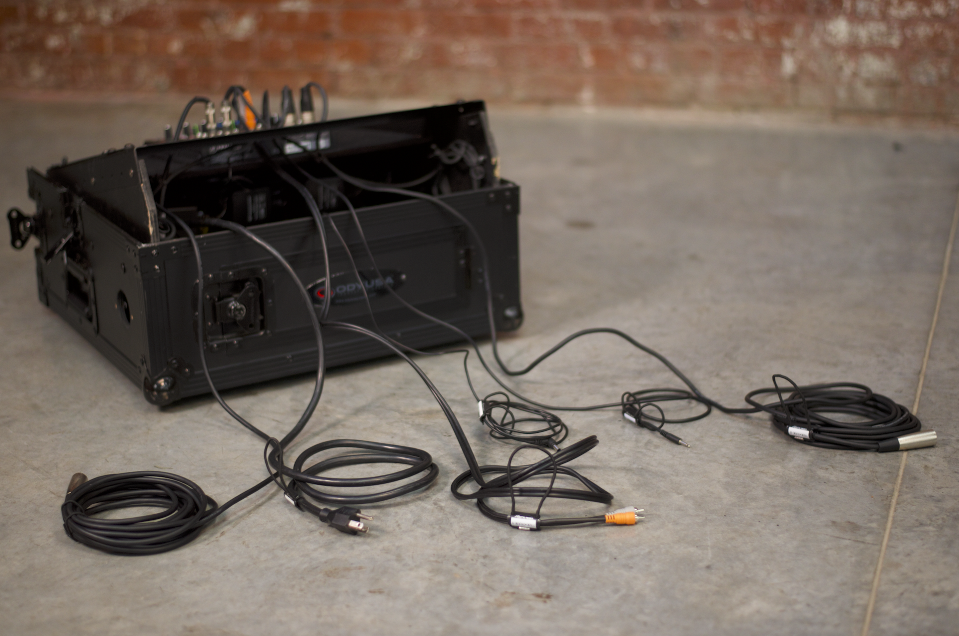 Figure 12: Array of DJ Rack wires