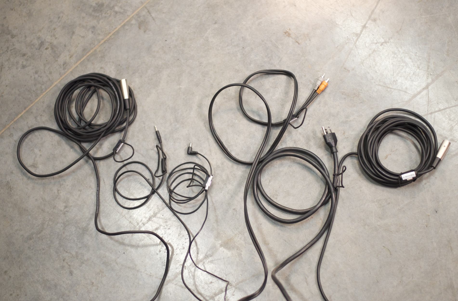 Figure 13: Array of DJ Rack wires