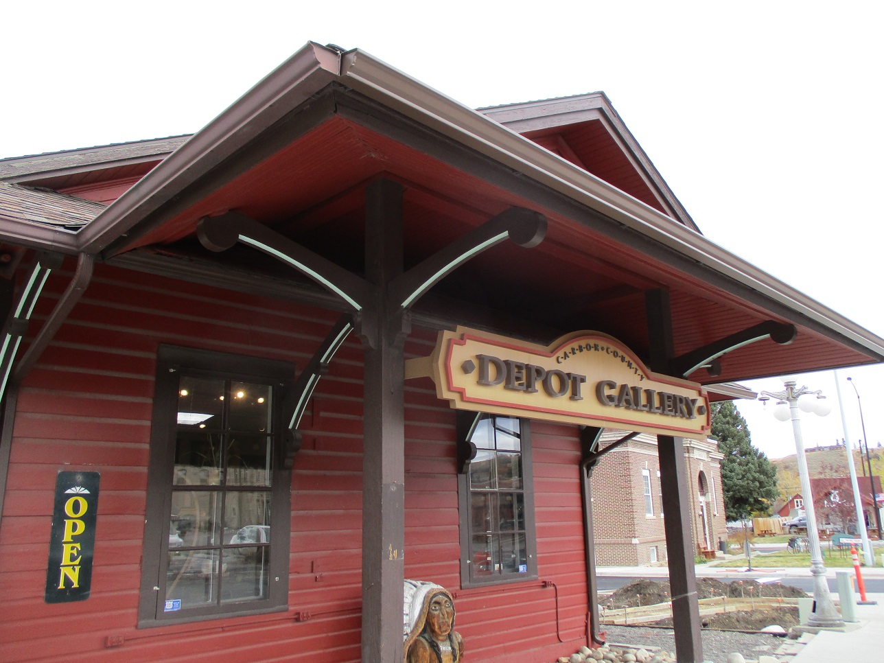 The Carbon County Arts Guild and Depot Gallery stayed open late to host a dessert reception for Road Show guests. It was a treat to see the amazing collection of local and regional works. 