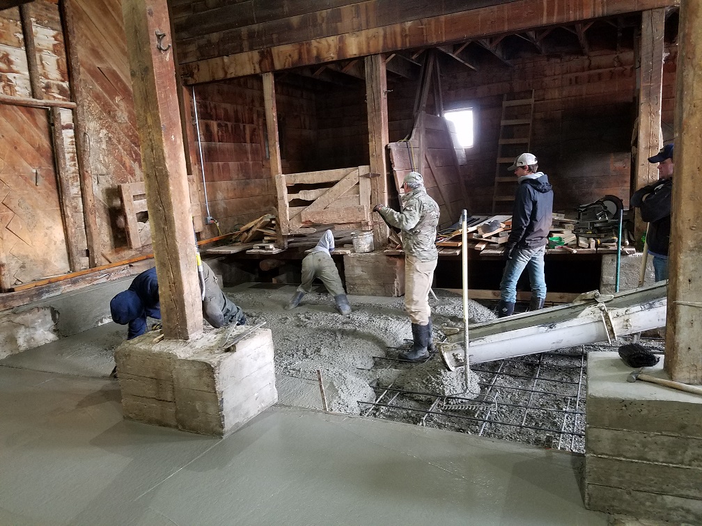 screeding concrete 3.jpg