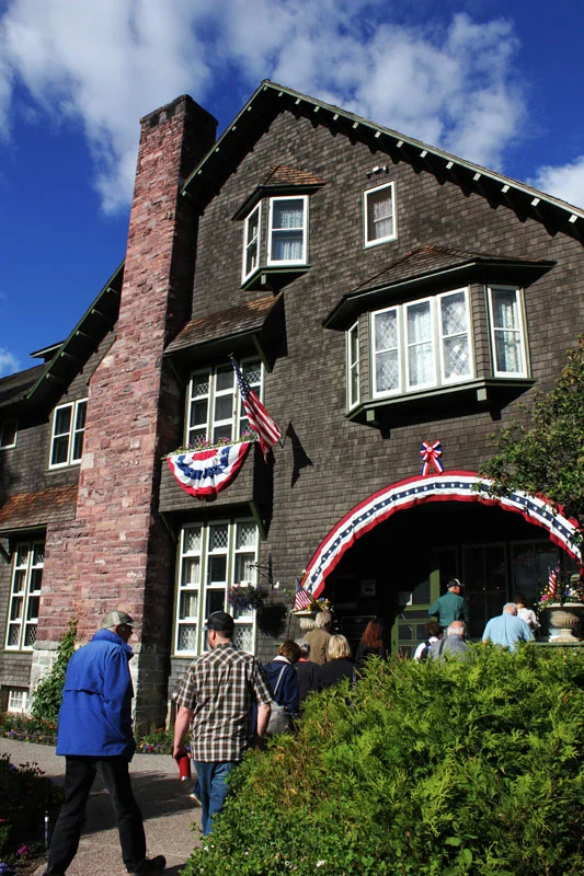 Conrad Mansion, Kalispell all decked out for the summer.