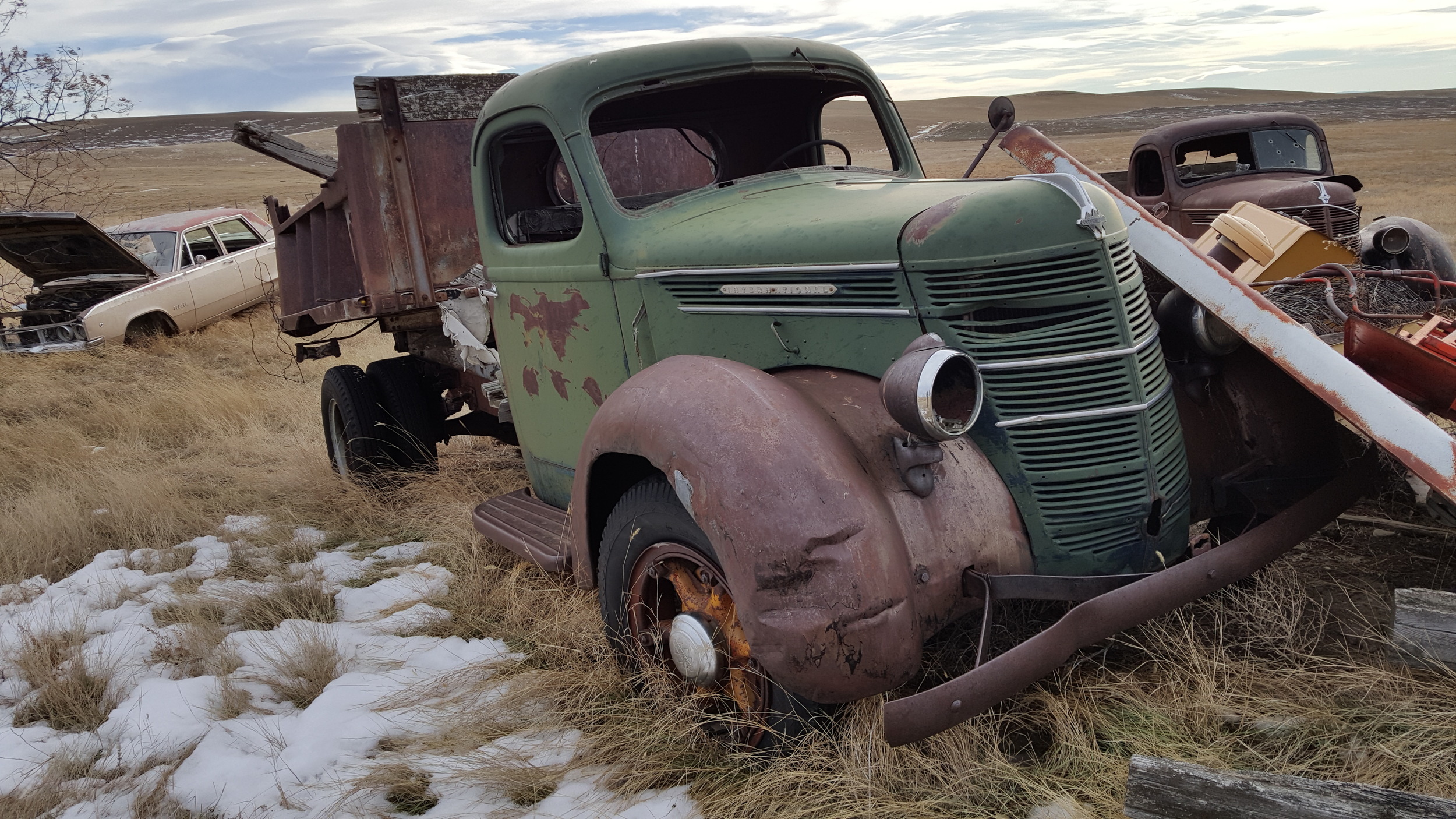 Old International Truck $400