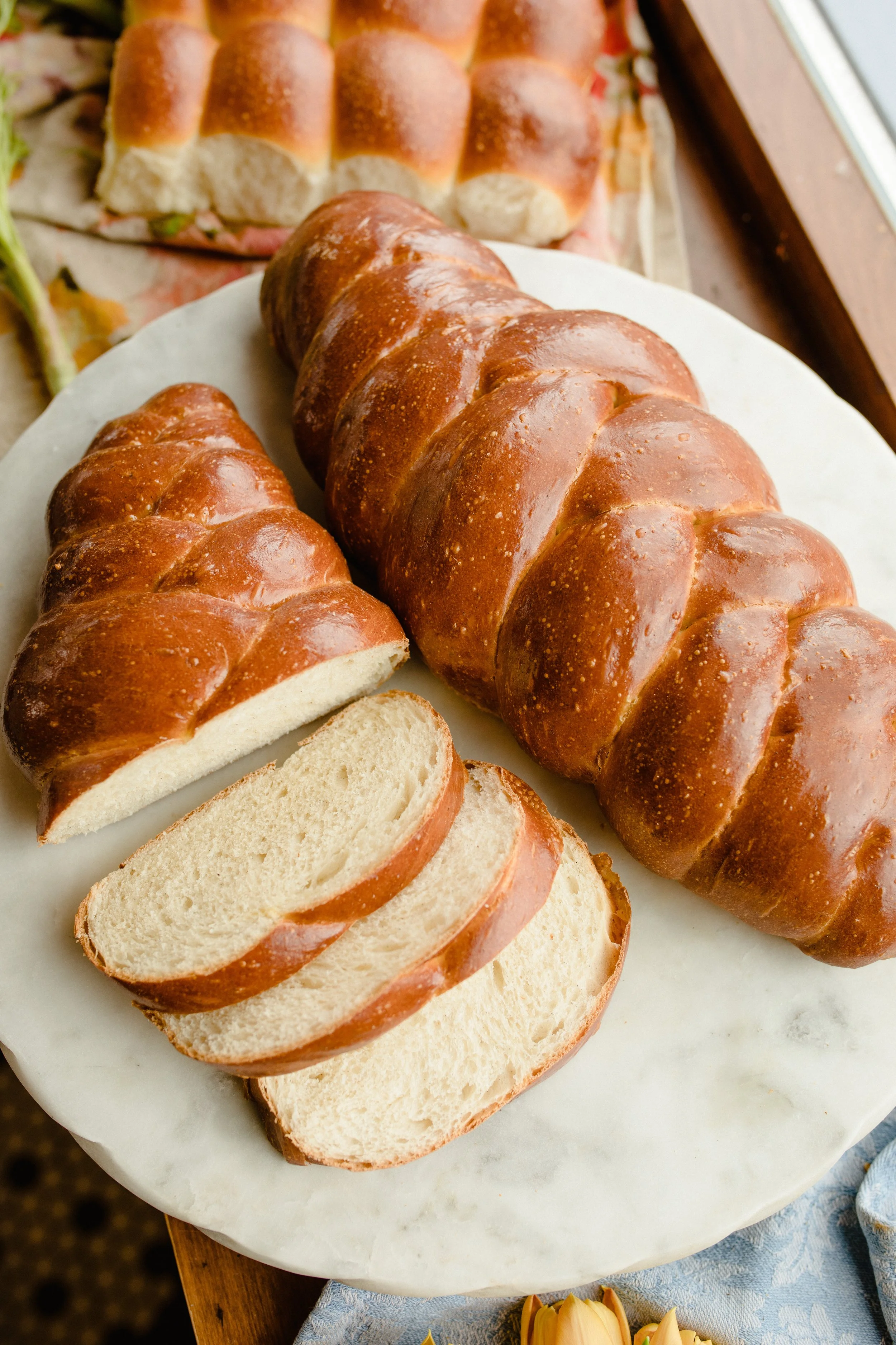 Cardamom egg bread (3).jpg