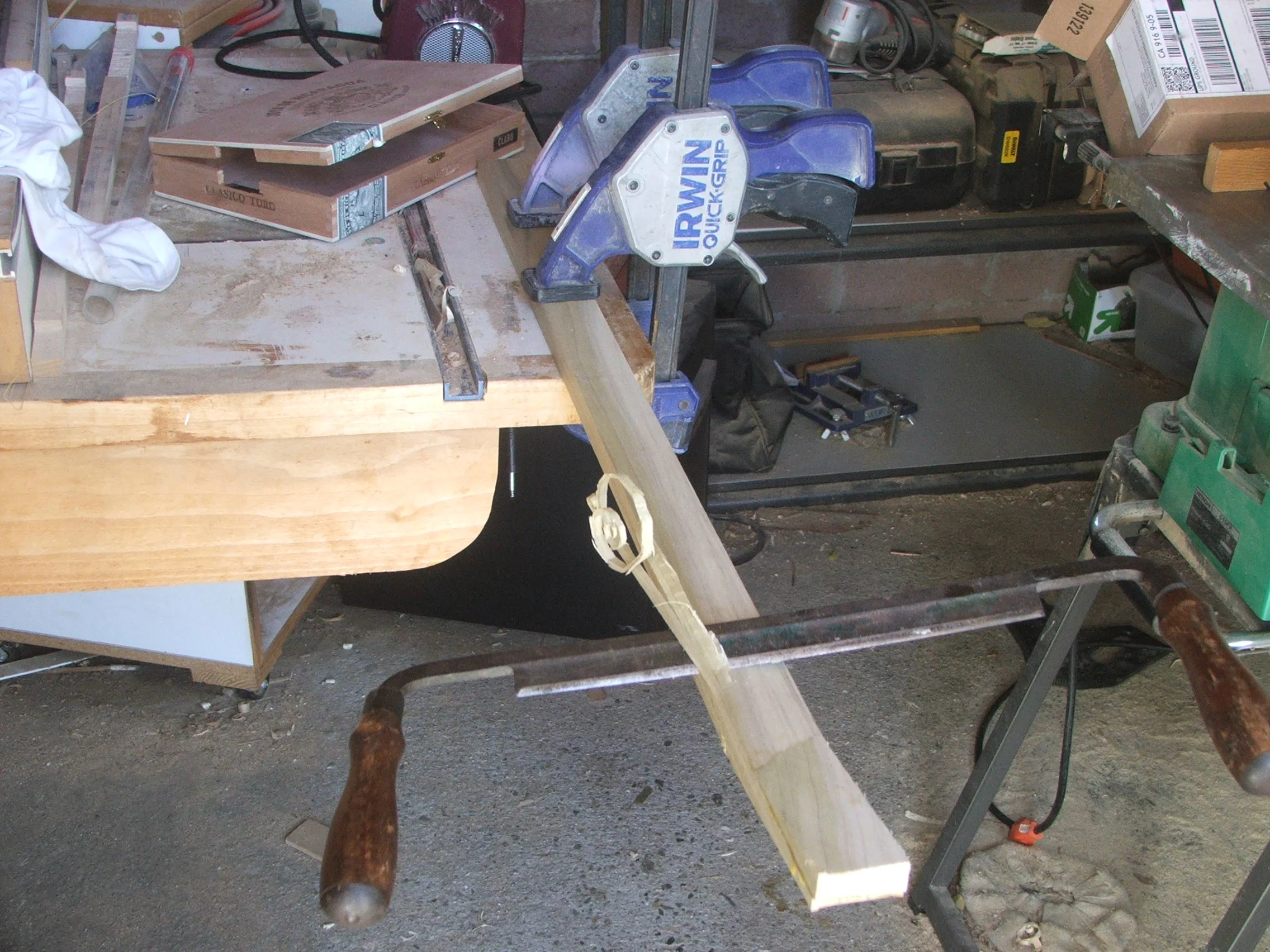 Shaping neck