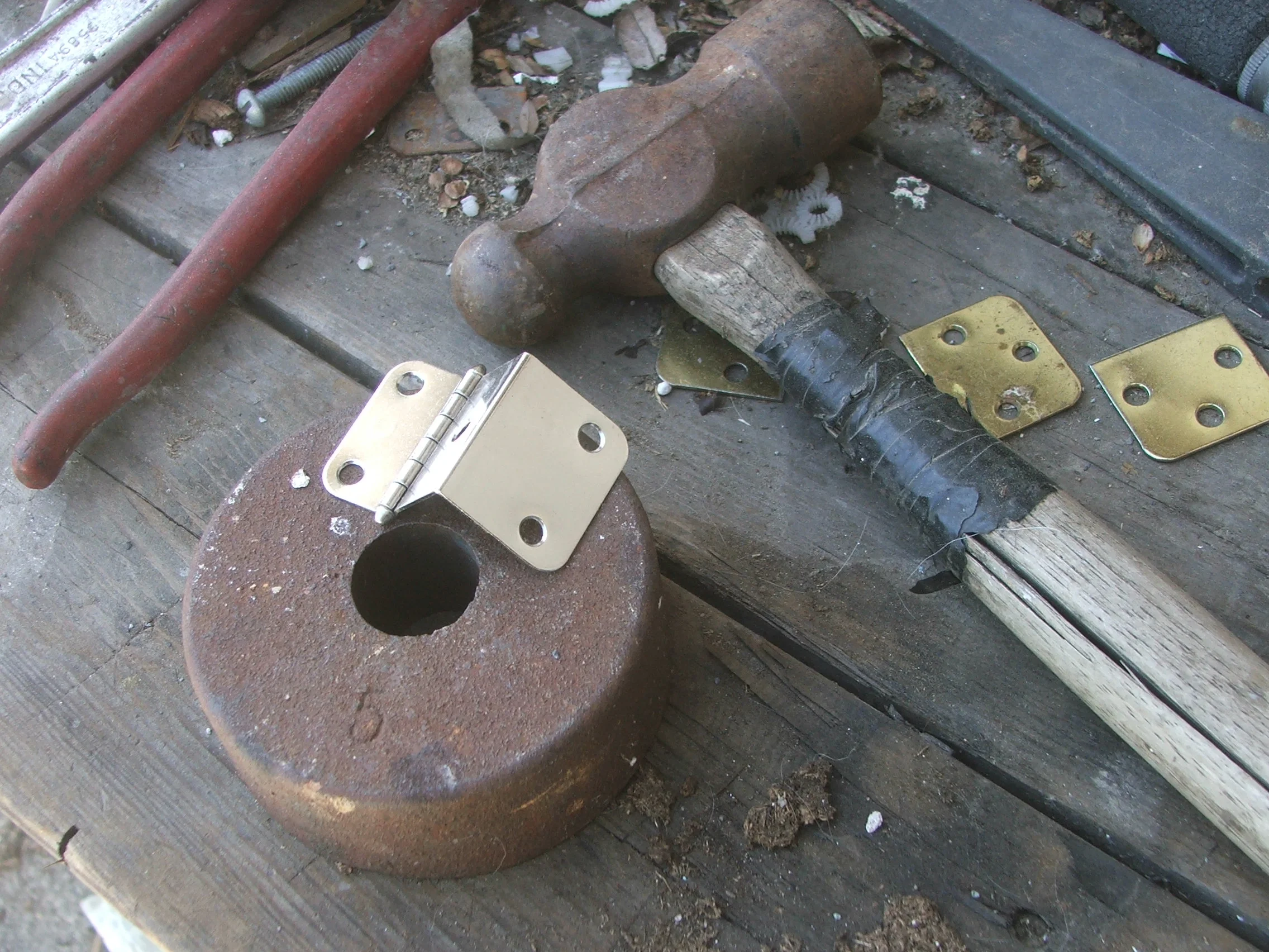 TAILPIECE