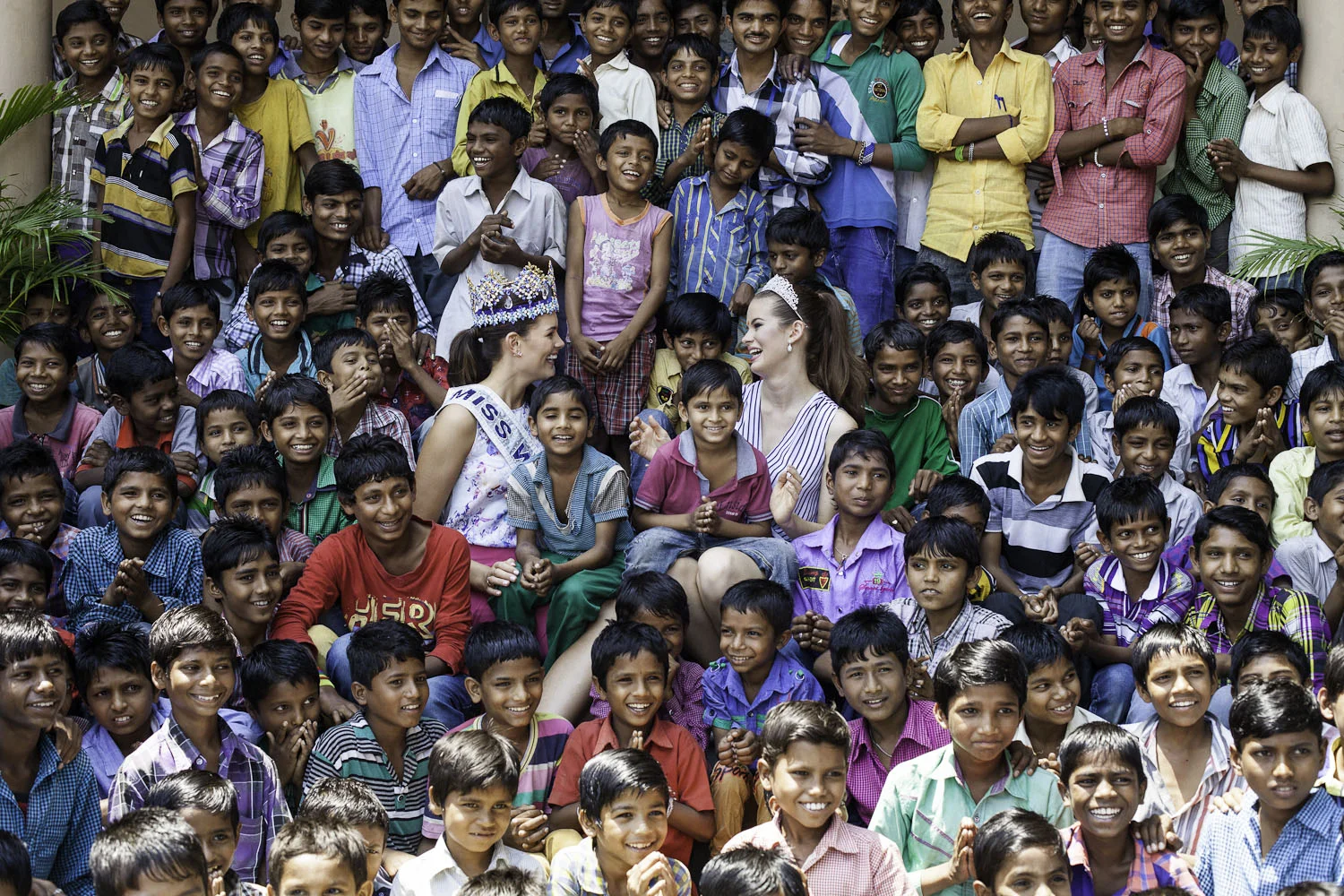 AdrianFisk-MissWorldInIndia-Website-3-3.jpg