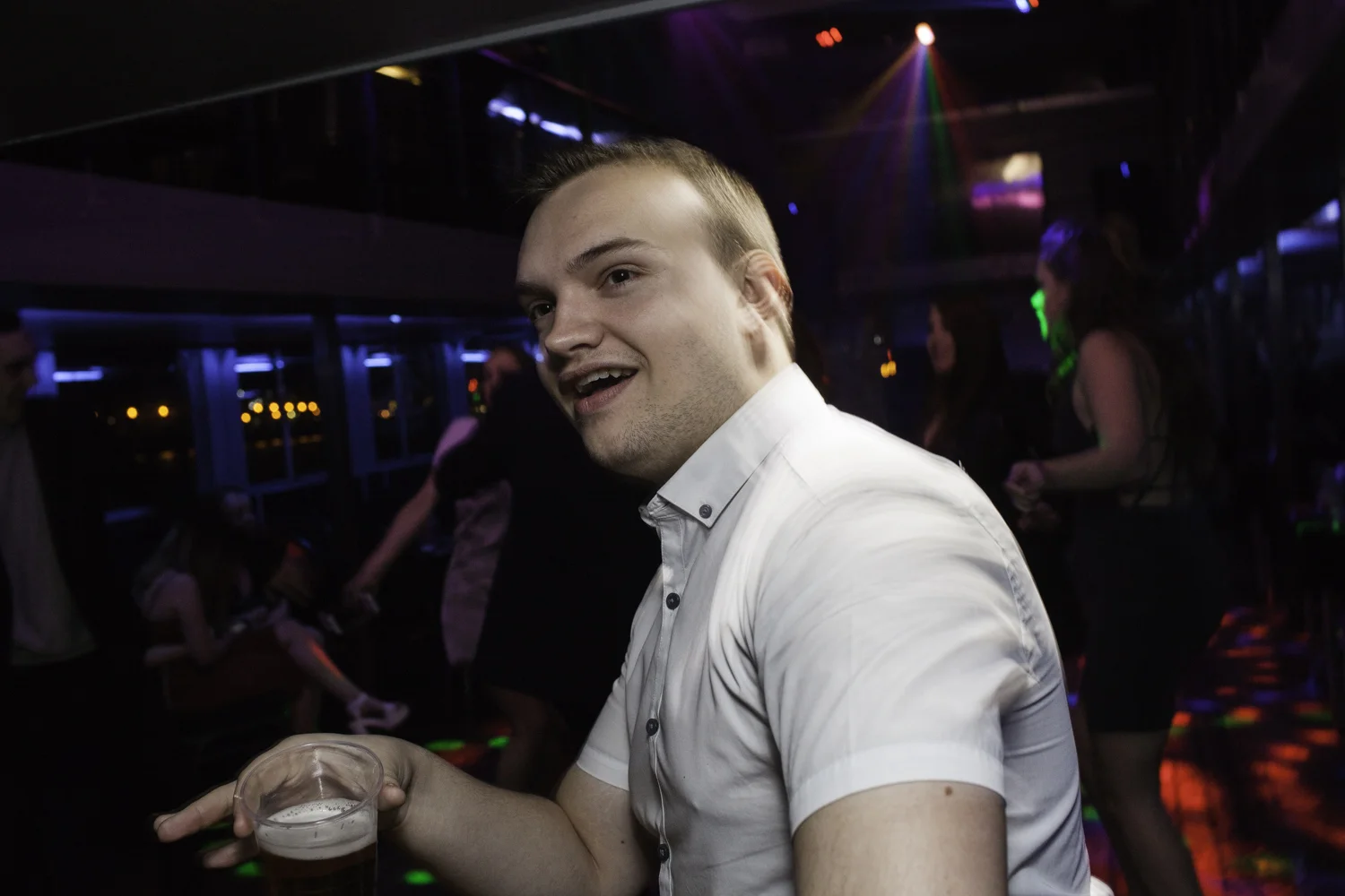 AdrianFisk-LondonBoatPartyPhotographer-WebEdit-8.jpg