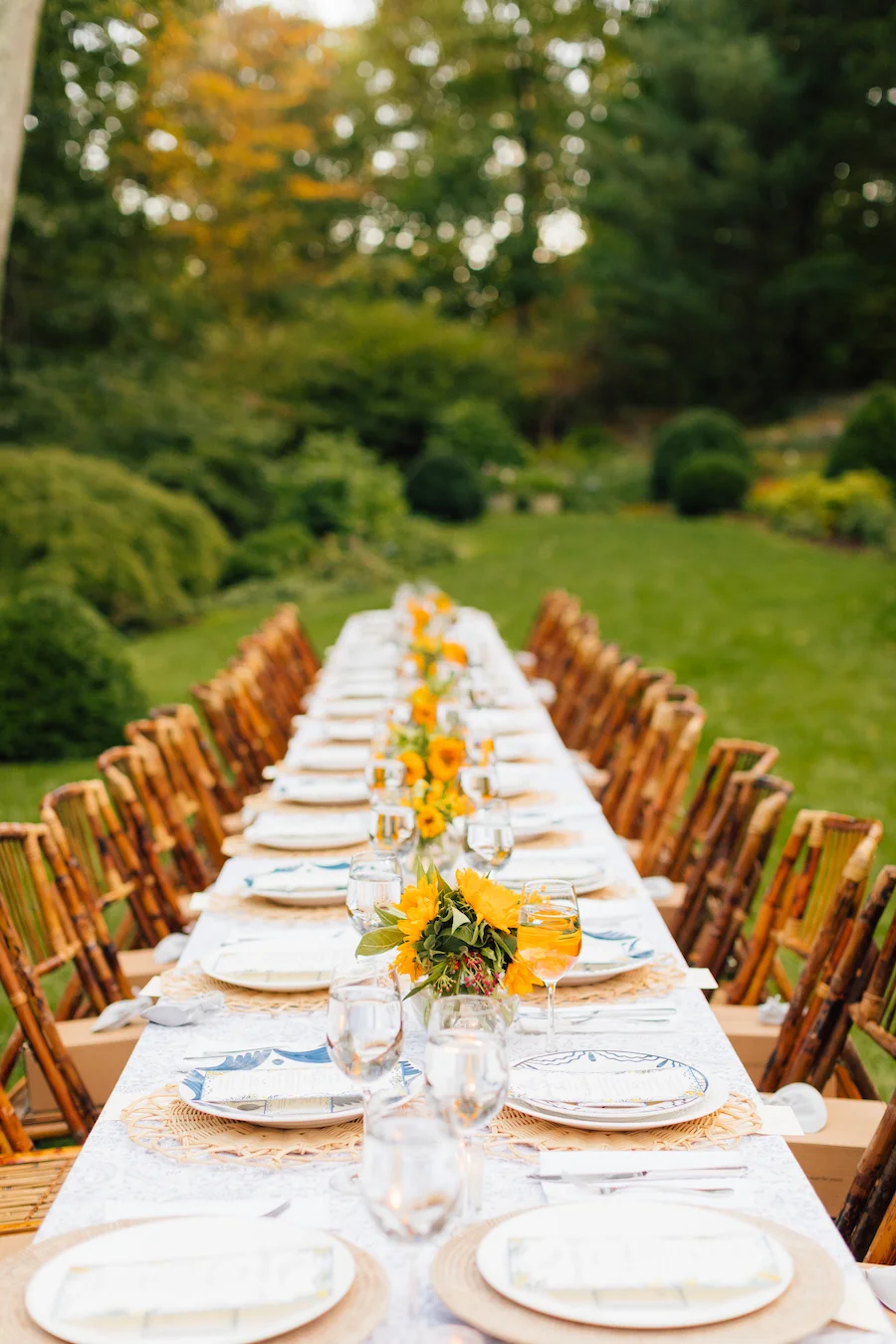 outdoor-tablescape.jpg