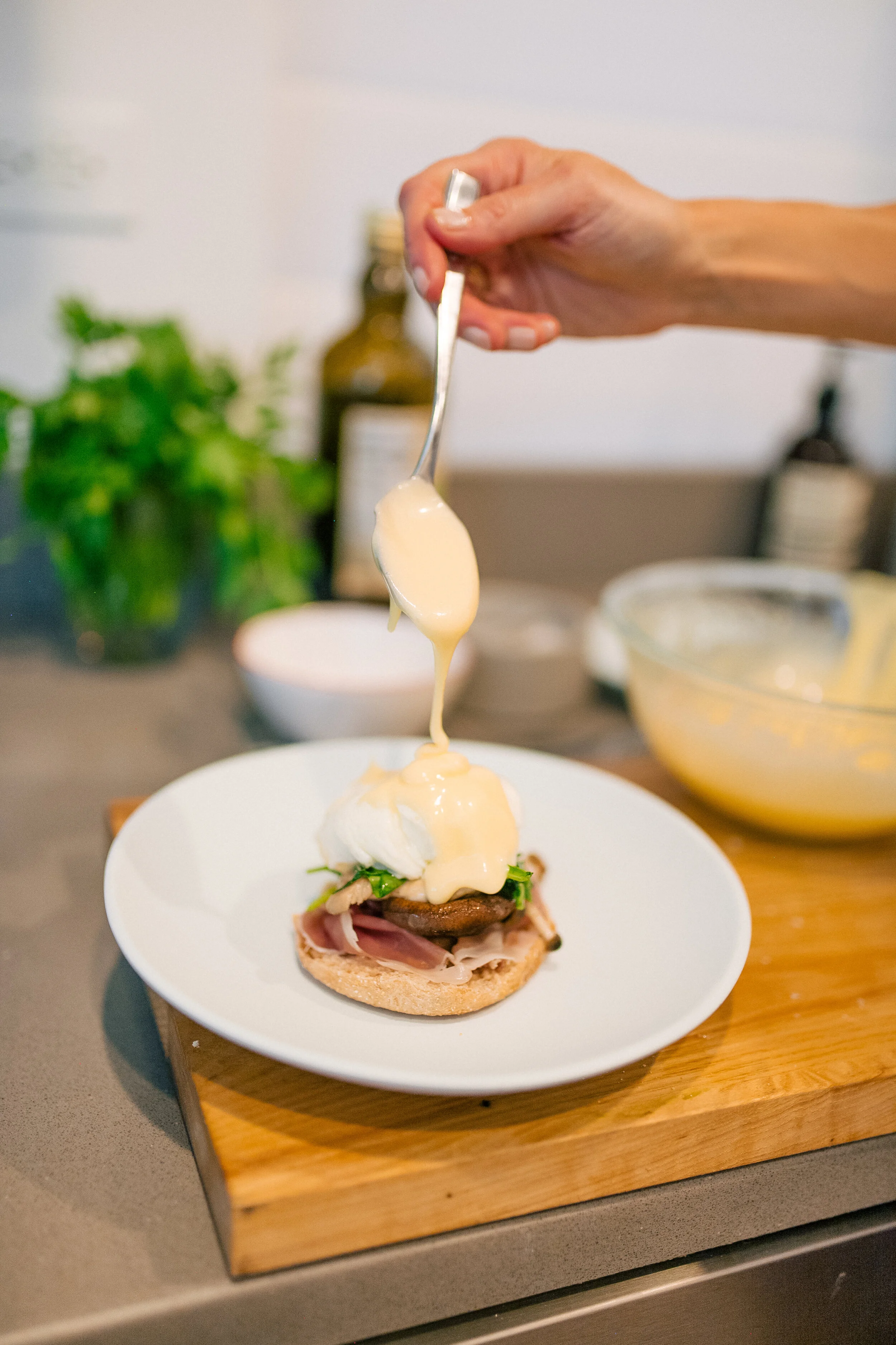 Eggs-benedict1.jpg