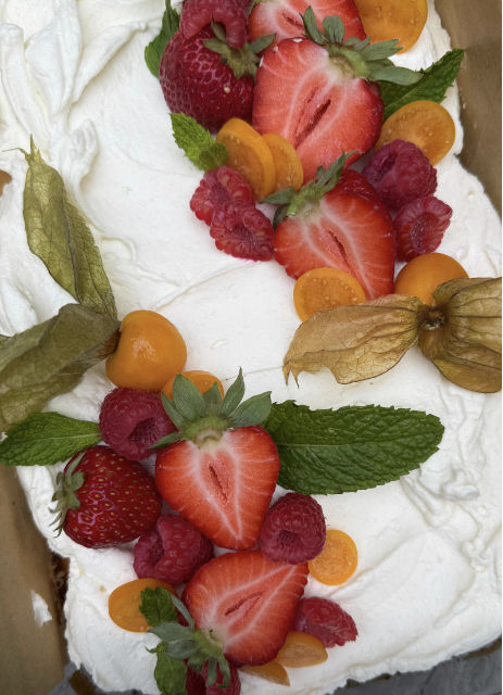 Simple Whipped Cream Icing