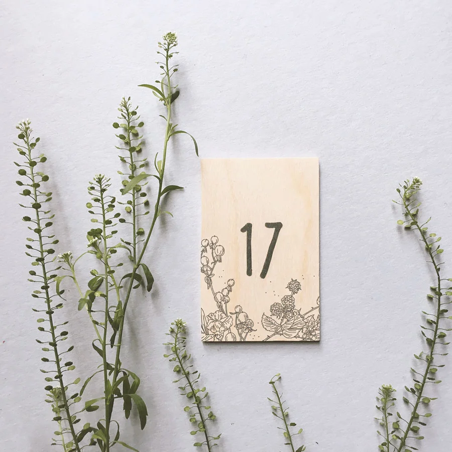 09_WoodenWeddingInviation2.jpg