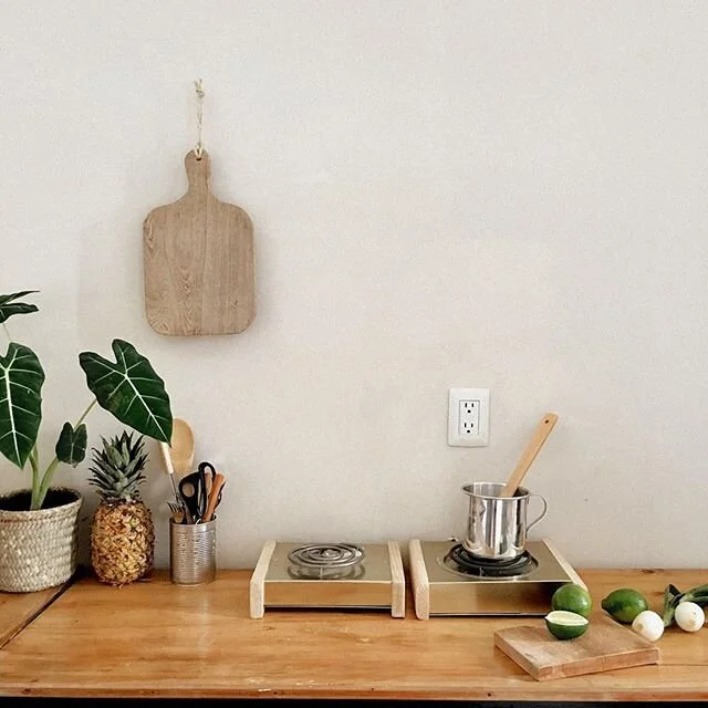 🌵🍍🥝 Feel like home and treat yourself good &ndash; 24/7 fruits and vegetable at the corner! +
+
+
+
+
+
#kitchen #fresh #bright #loft #vegetables #cook #diy #pina #ananas #plant #scissors #home #clean #prepare #meal #food #vegan #fresh #andromedae