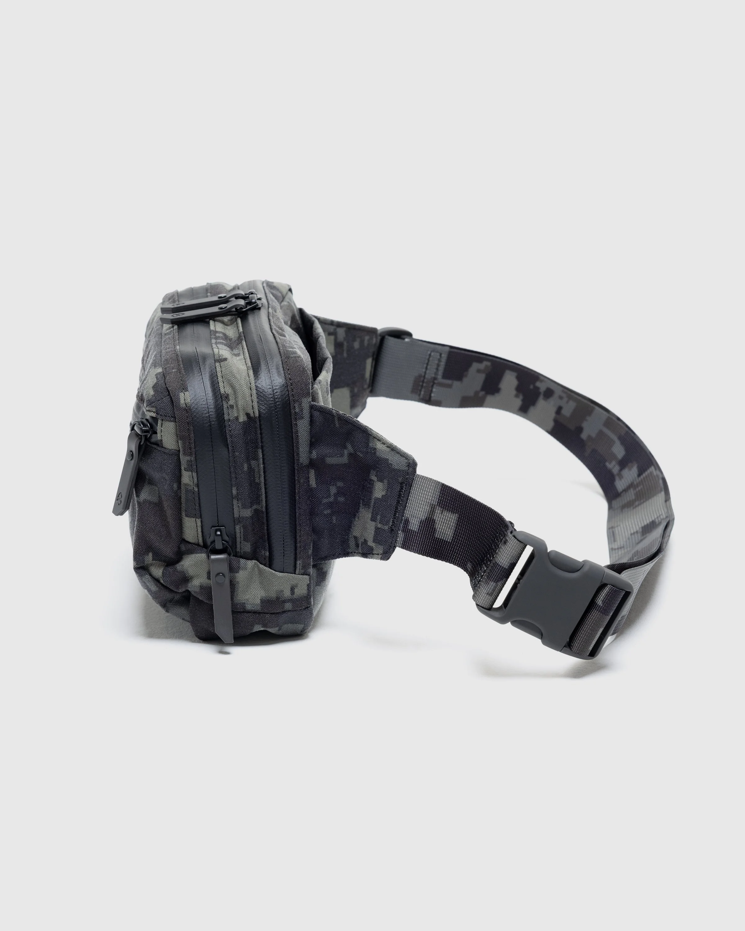 Black-Crest-Bags-Waist-Pack-Camo-Flat-3.jpg