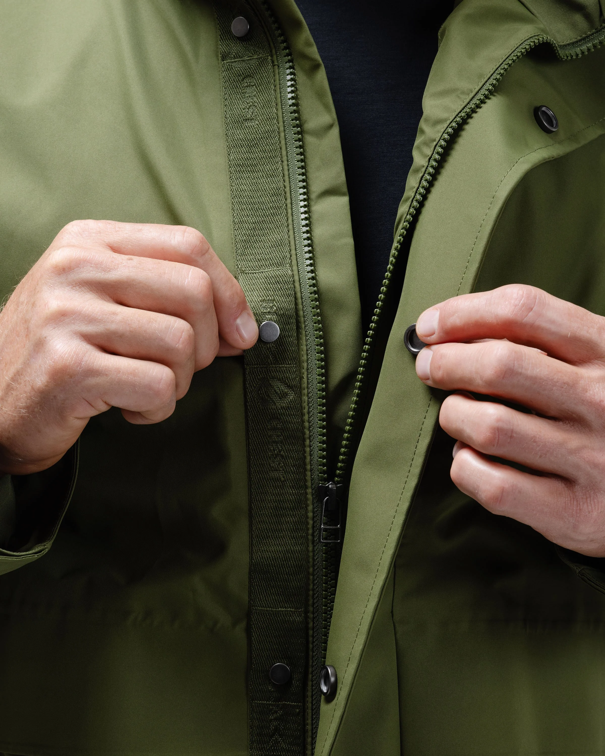 Black-Crest-Rain-Jacket-Green-10.jpg