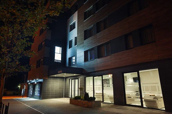 Alert to Commercial Landlords: New Access Law Disclosure Requirements Are Now Effective