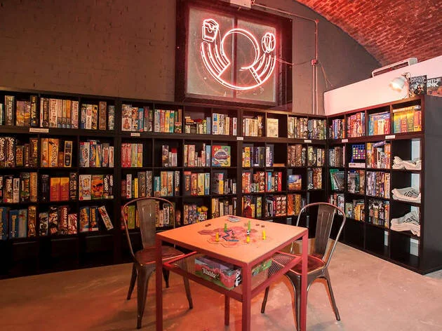 bar + gezelschapsspellen = Draughts