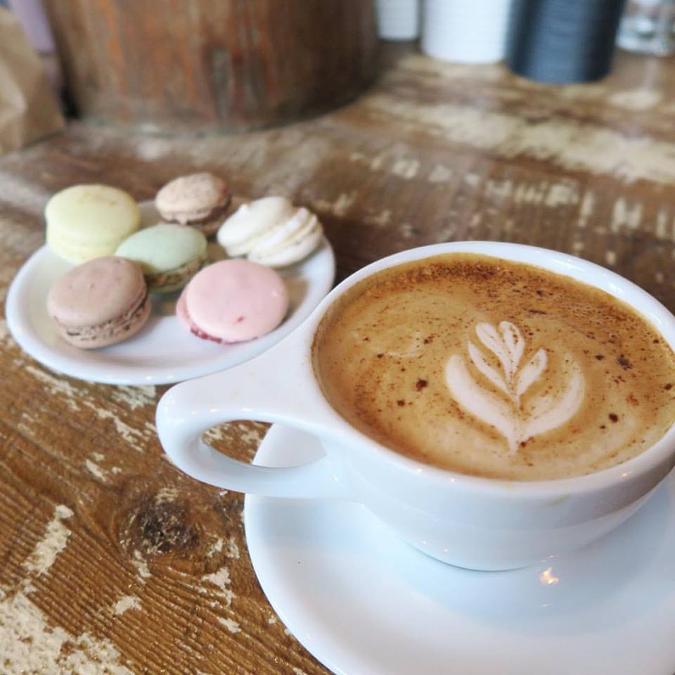 Autumn Spice Latte & Macarons at thew new Pour/Upper Crust Cakery location at 44 Elton St!