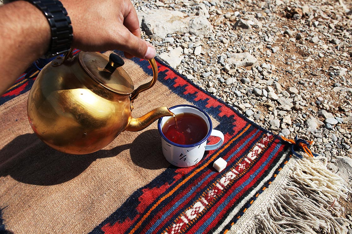 To know how can take a break. Tea x Blanc Blanc x small nomad carpet... ;) | Khoozistan | I RAN