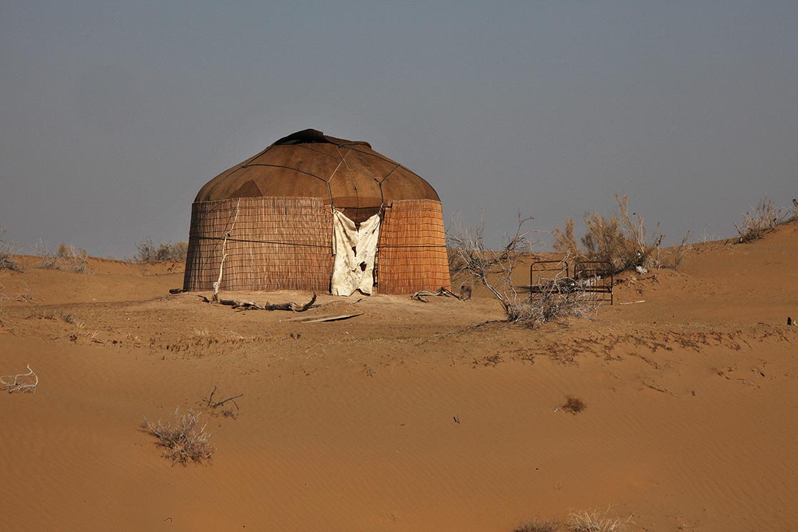 Habitat (yurt) in the Karakum desert | TURKMENISTAN