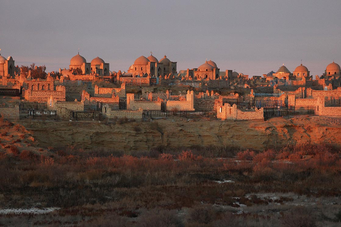 Mizdakhan nécropolis. N ear Nukus in Karakalpakstan | UZBEKISTAN