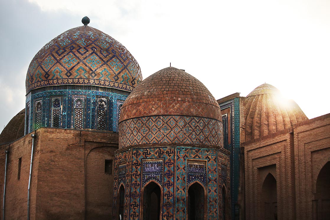 Shah-i-Zinda (meaning "The living king") is a necropolis of Samarkand . The name is connected with the legend that Kusam ibn Abbas, the cousin of the prophet Muhammad was buried there. As if he came to Samarkand with the Arab invasion in the 7th century to preach Islam | UZBEKISTAN