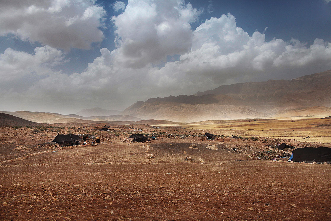 Camps of the Bakhtiari nomads, at the foot of the Zagros Mountains / Campement de nomades Bakhtiaris aux pieds des montagnes du Zagros | IRAN
