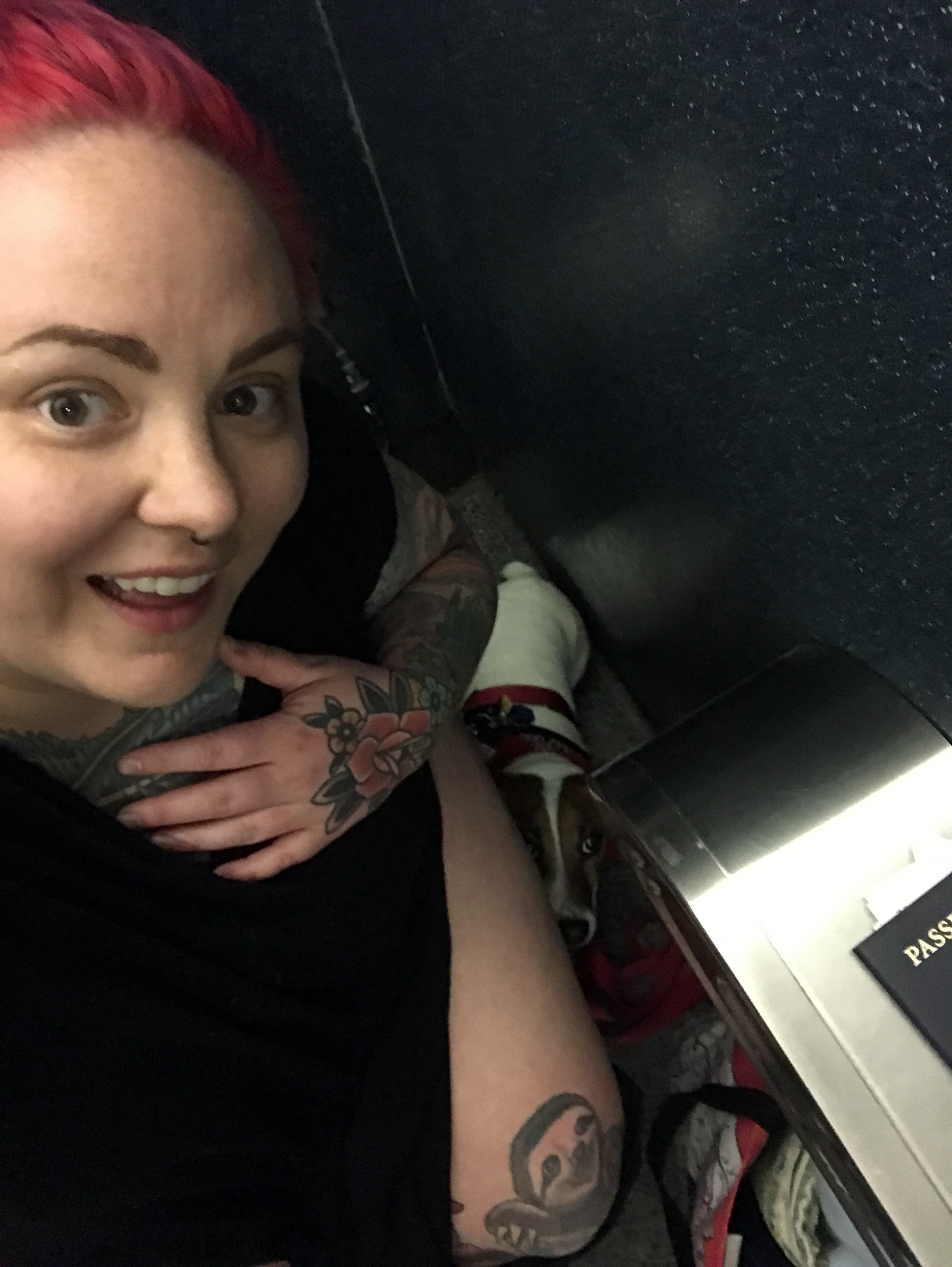 Weeeeeeee! We made it! Here I am in a toilet in AMS to which overflowed after I tried to flush. *smell ya later*. 