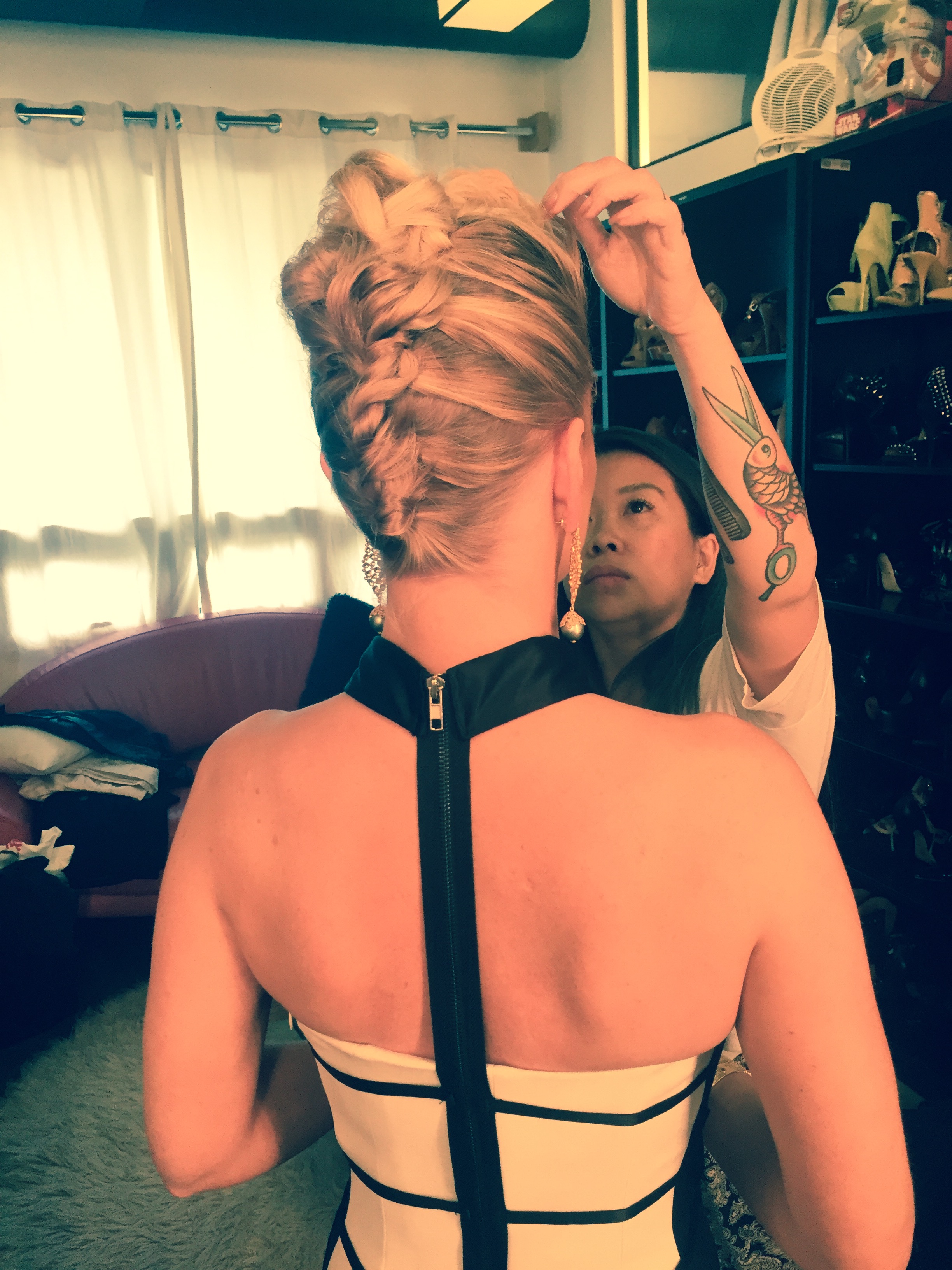 bts of me finishing up Carrie's hair