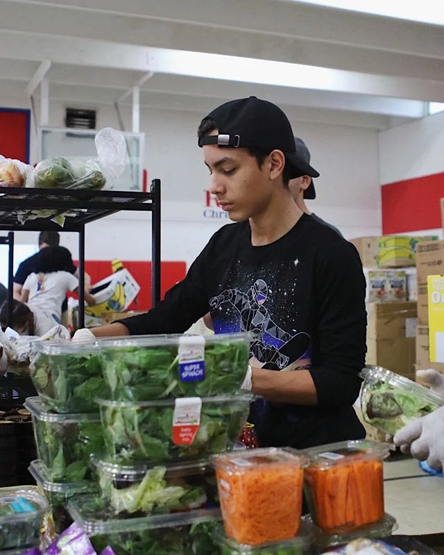 BRIDGE TO HOPE// We&rsquo;re so grateful for the opportunity to partner up with organizations like @bridge2hope who have been making a difference in Miami for years! This past Saturday, we were able to distribute groceries and serve over 200 families