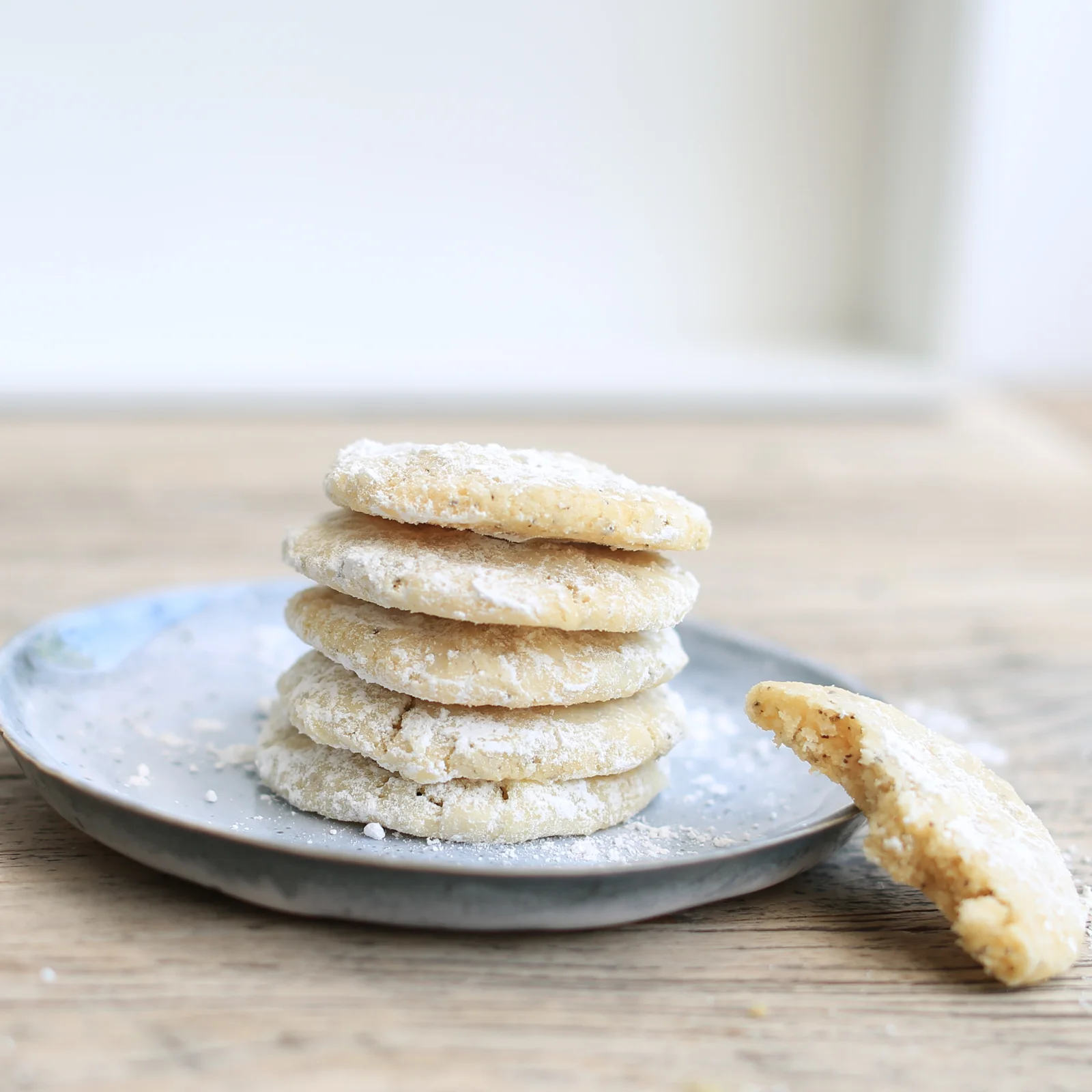 Gooey Lemon and Poppy Seed Cookies