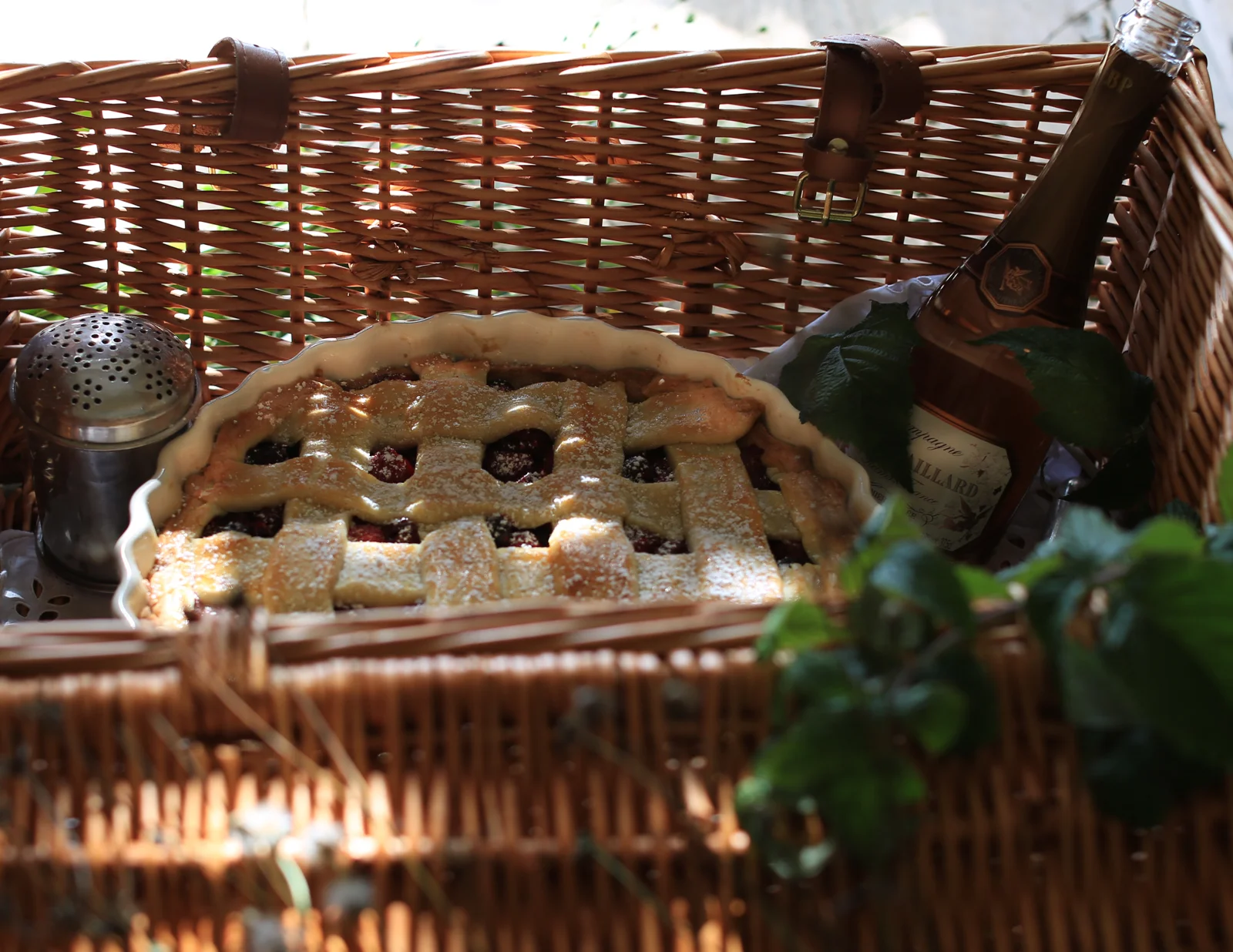 Best Summer Berry Pie