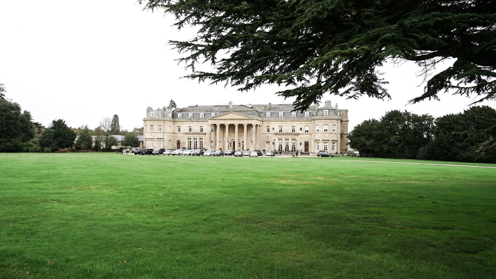 Luton Hoo - Sleeping Where the Nobles Slept