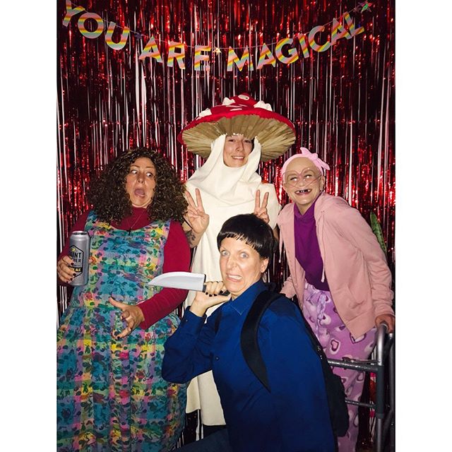 The Act...&amp; a magical 🍄. #theact #gypsyrose #deedeeblanchard #nicholasgodejohn #happilyeverafter #iwasborntobeyourmama #youareahero #ilovehalloween  #wearegoingtohellandsoareyou #happyhalloween #halloween  #wewonapinataforbestgroupcostume