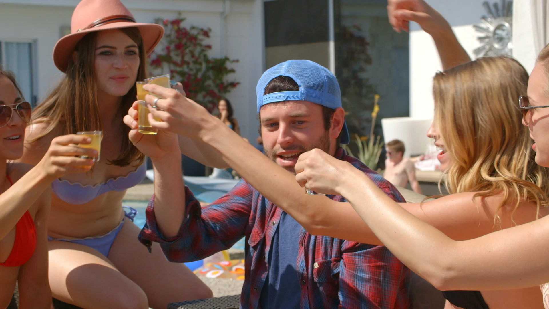 NBC "Undateable" - Getting Too Drunk