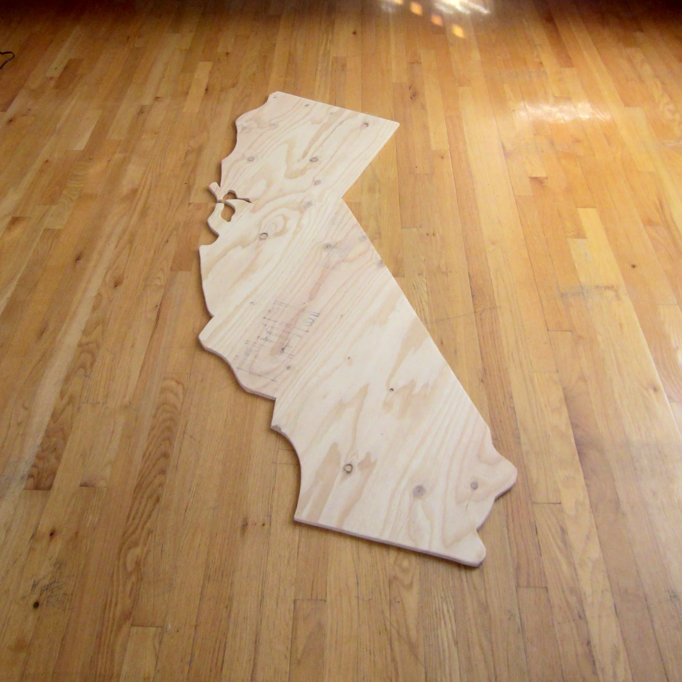 CaliTable_04.jpg