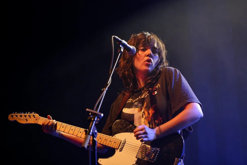 courtney barnett_enmore 0116_josh groom (3).jpg