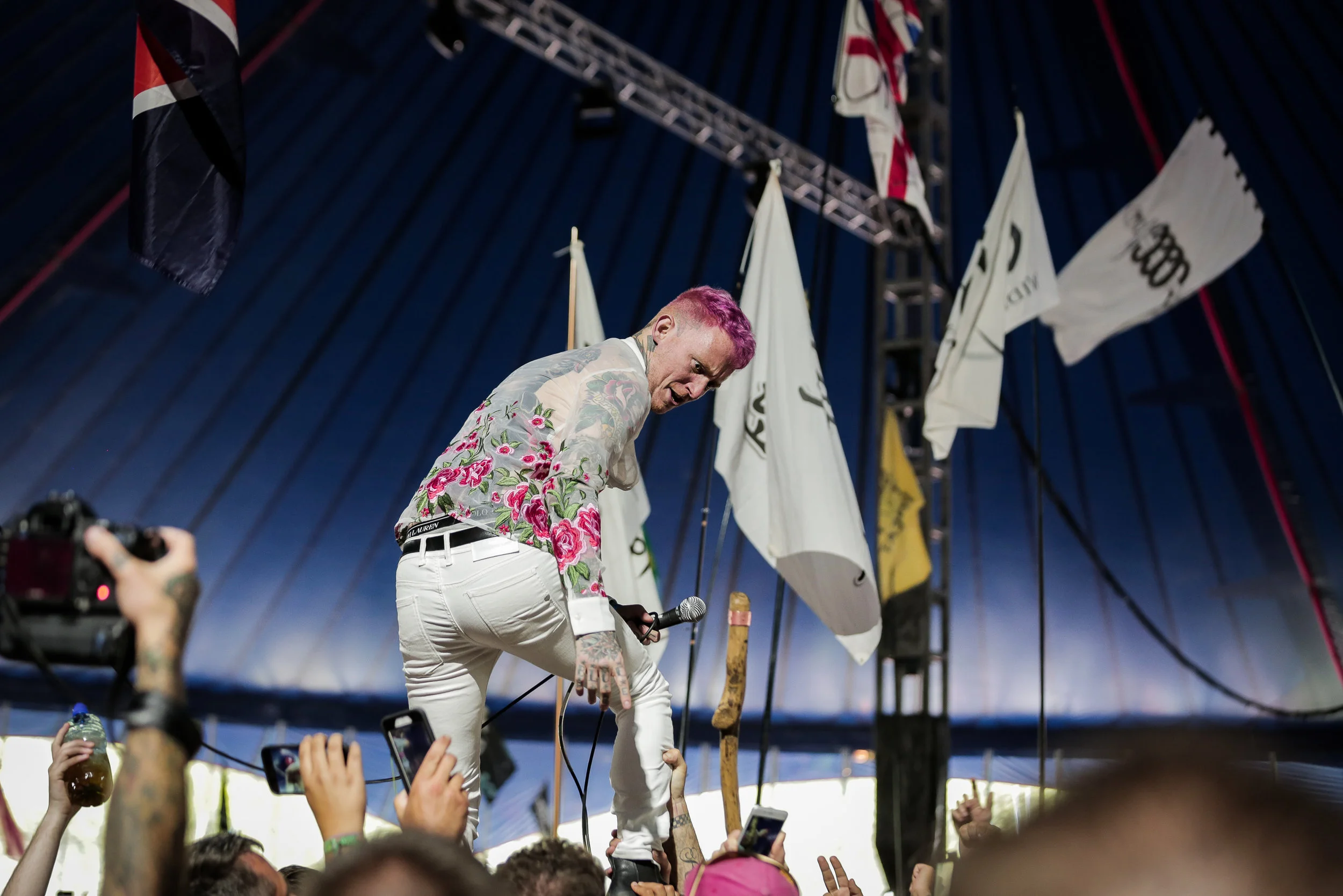 frank carter and the rattlesnakes_glastonbury 17_josh groom (14).jpg