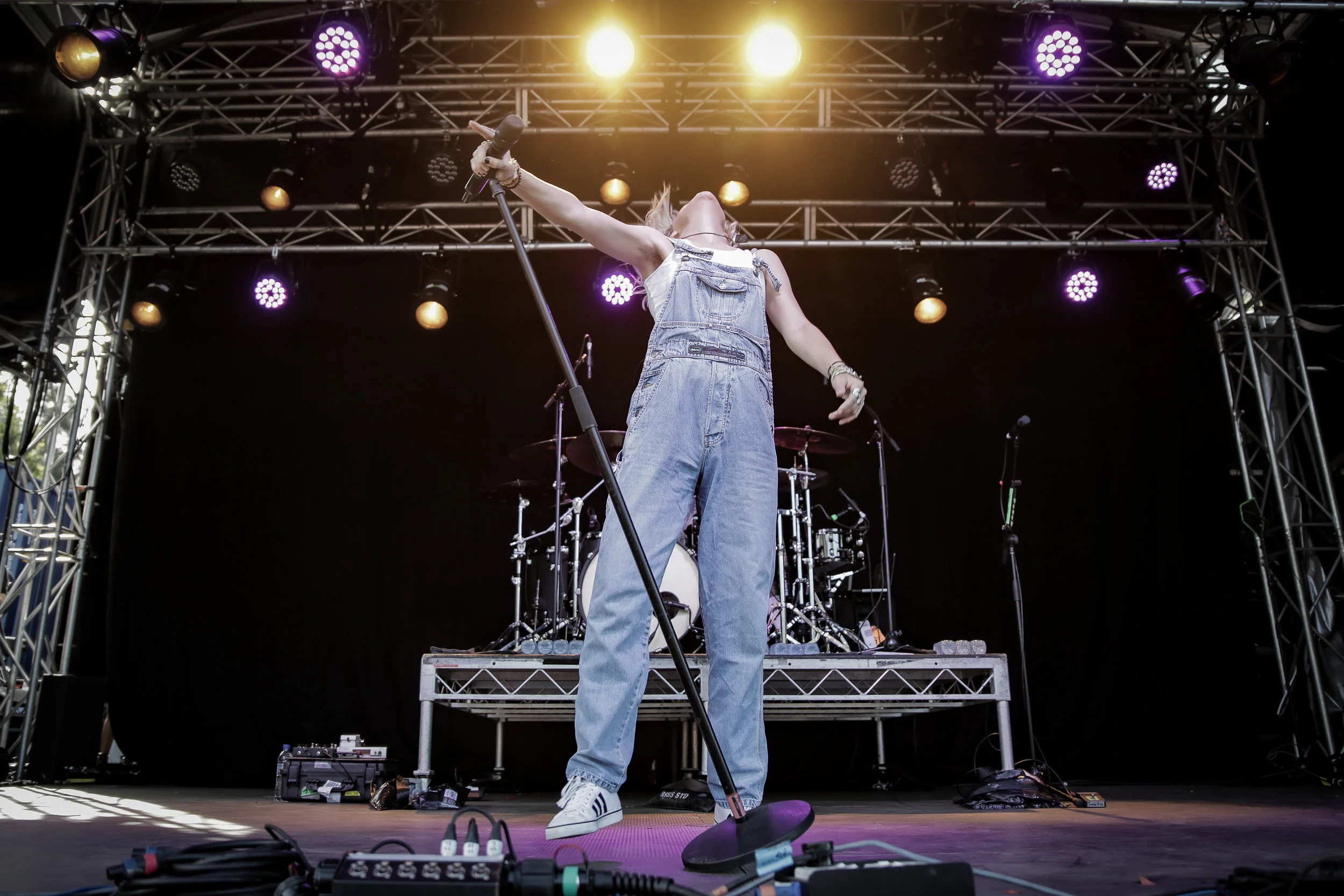 tonight alive_good things 18_josh groom (21).jpg