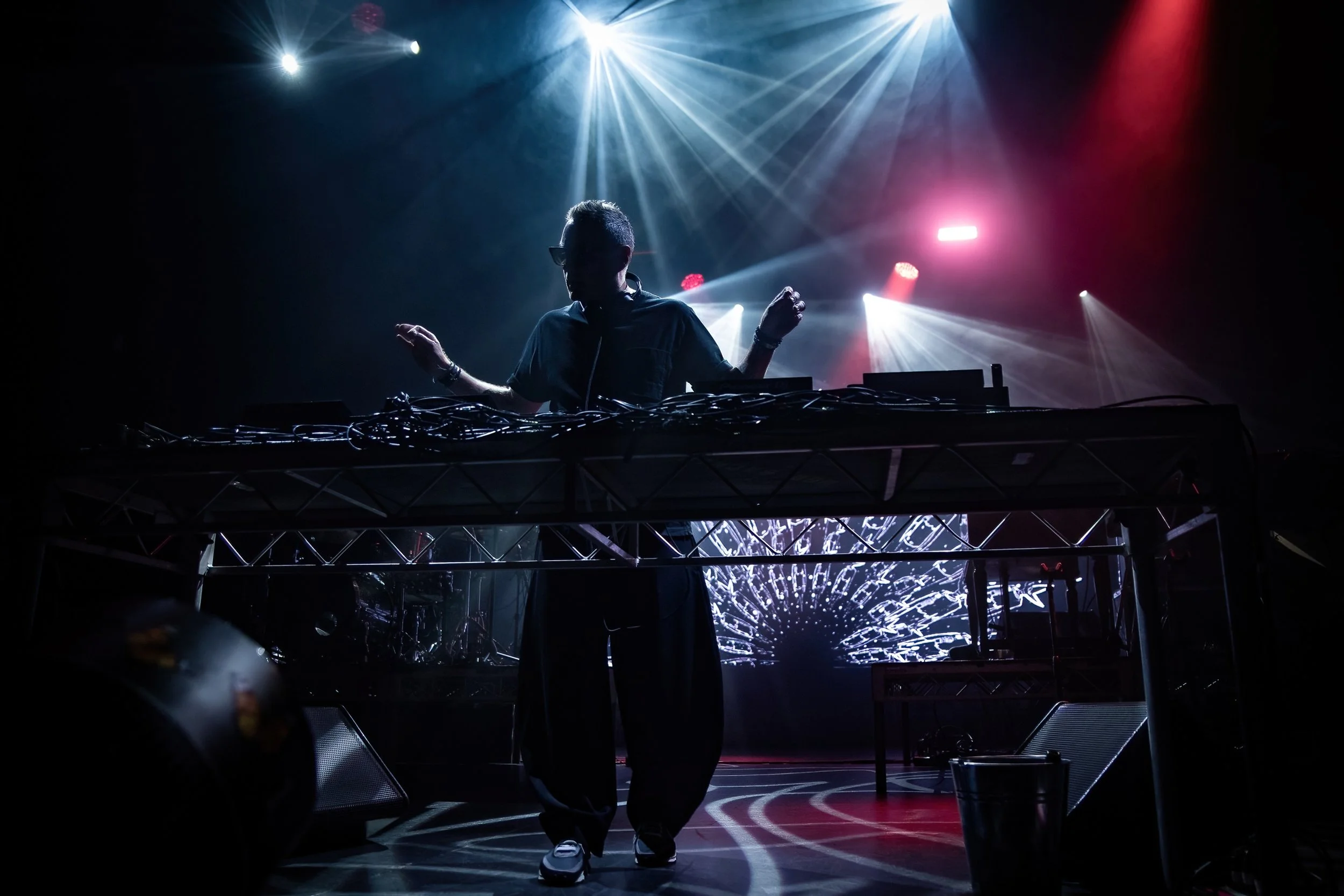 UNKLE_enmore 2026_josh groom 006.jpg