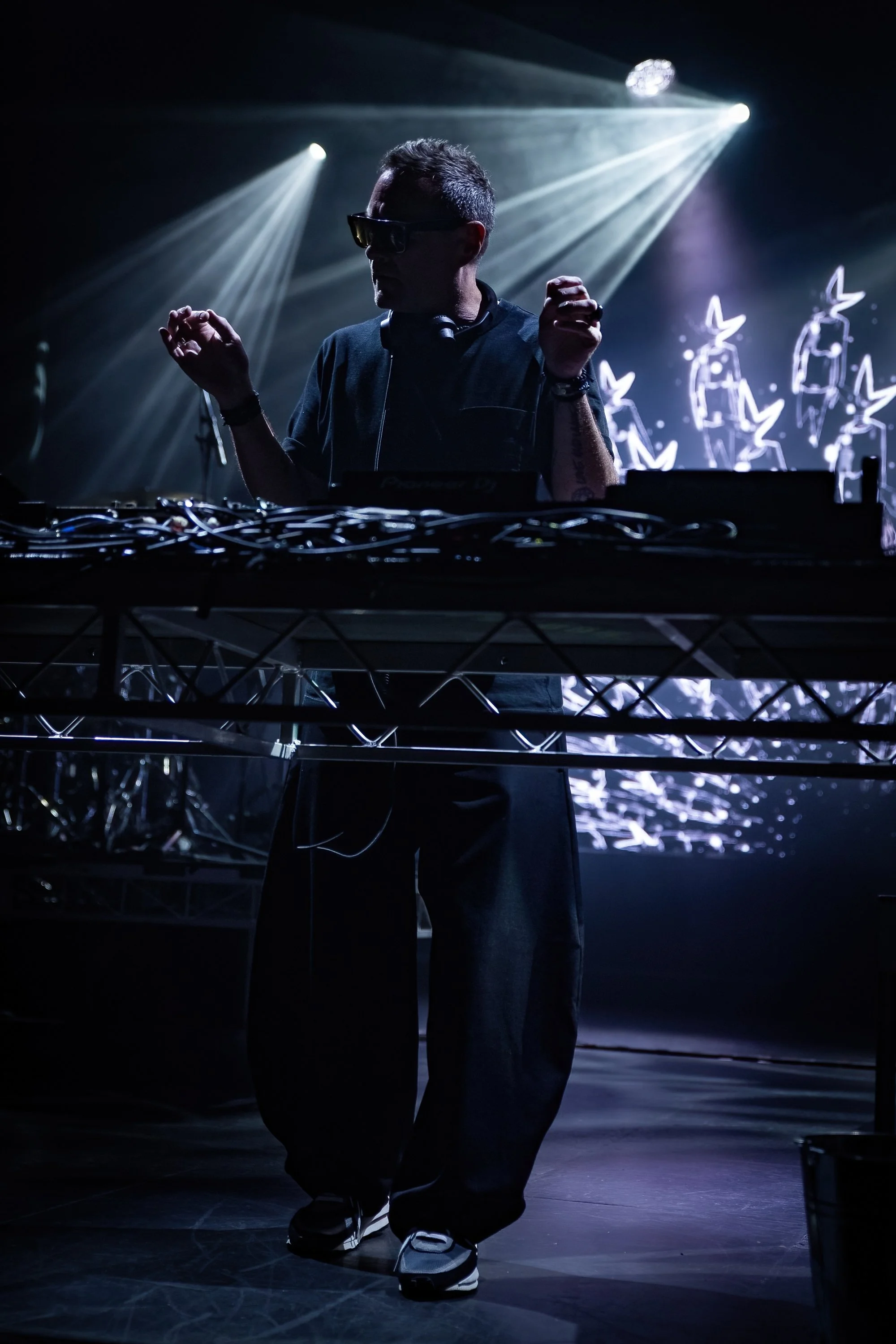 UNKLE_enmore 2026_josh groom 010.jpg