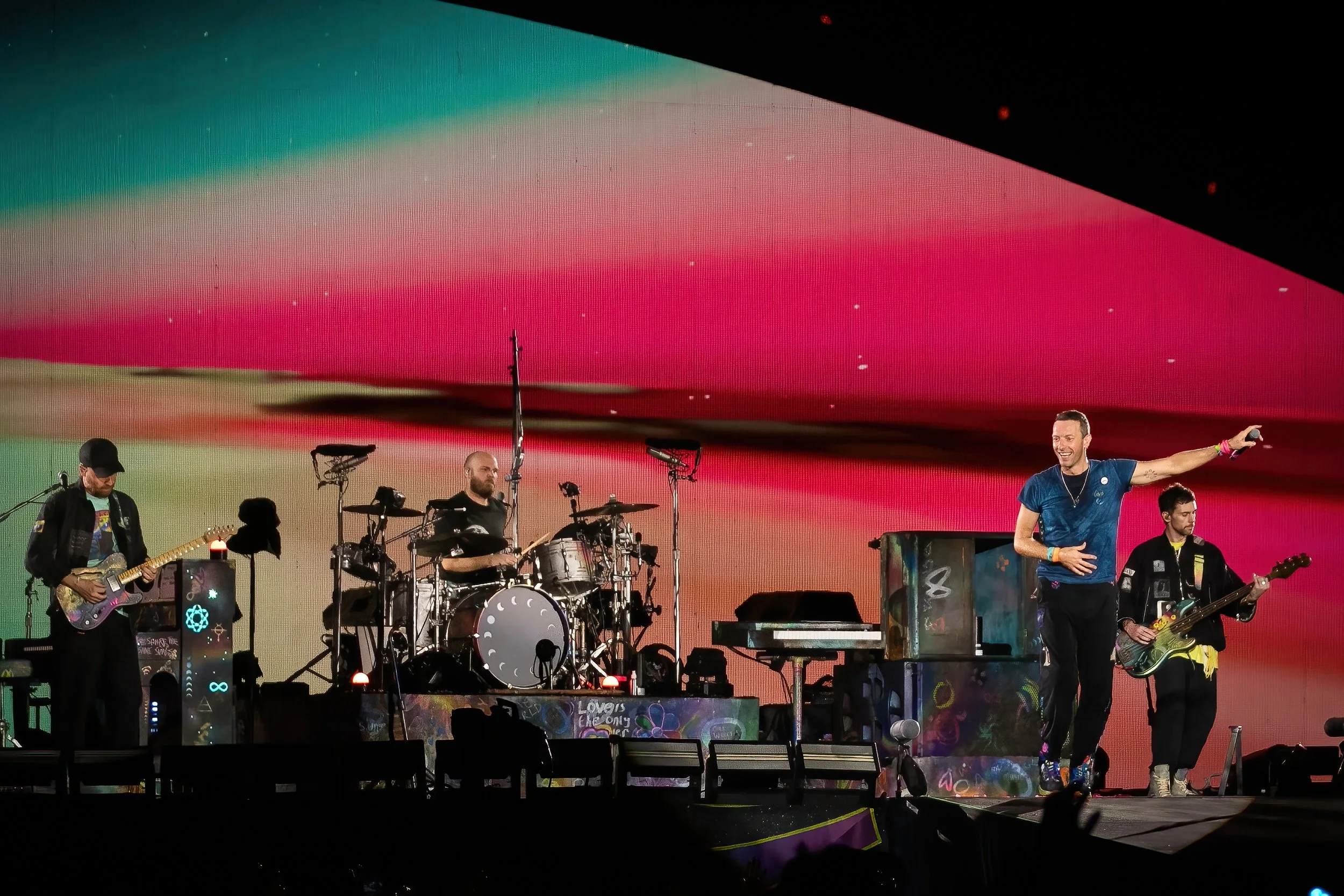 coldplay_accor 24_josh groom 010.jpg