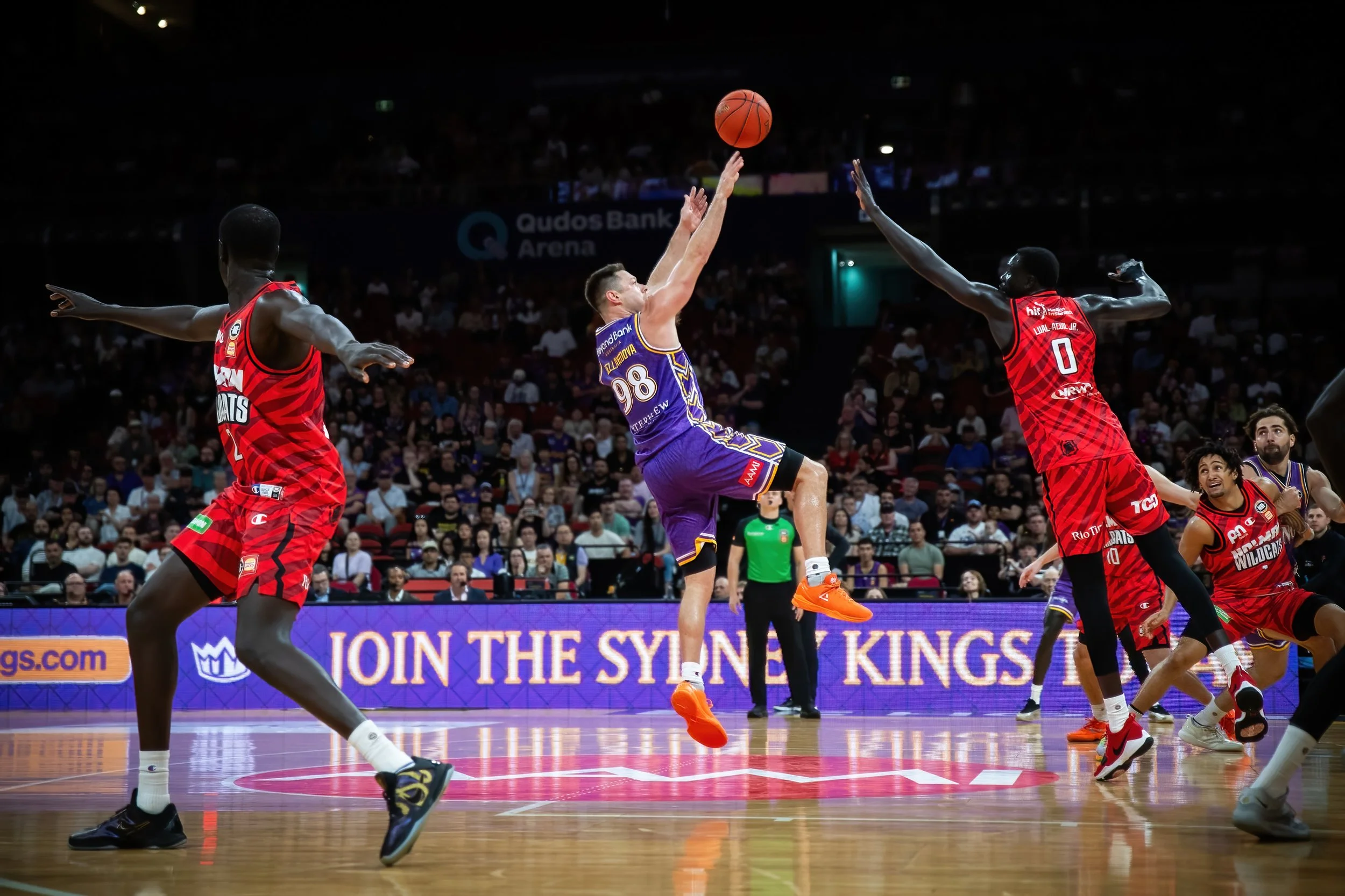 sydney kings vs perth wildcats_1025_josh groom (87)-DeNoiseAI-standard.jpg