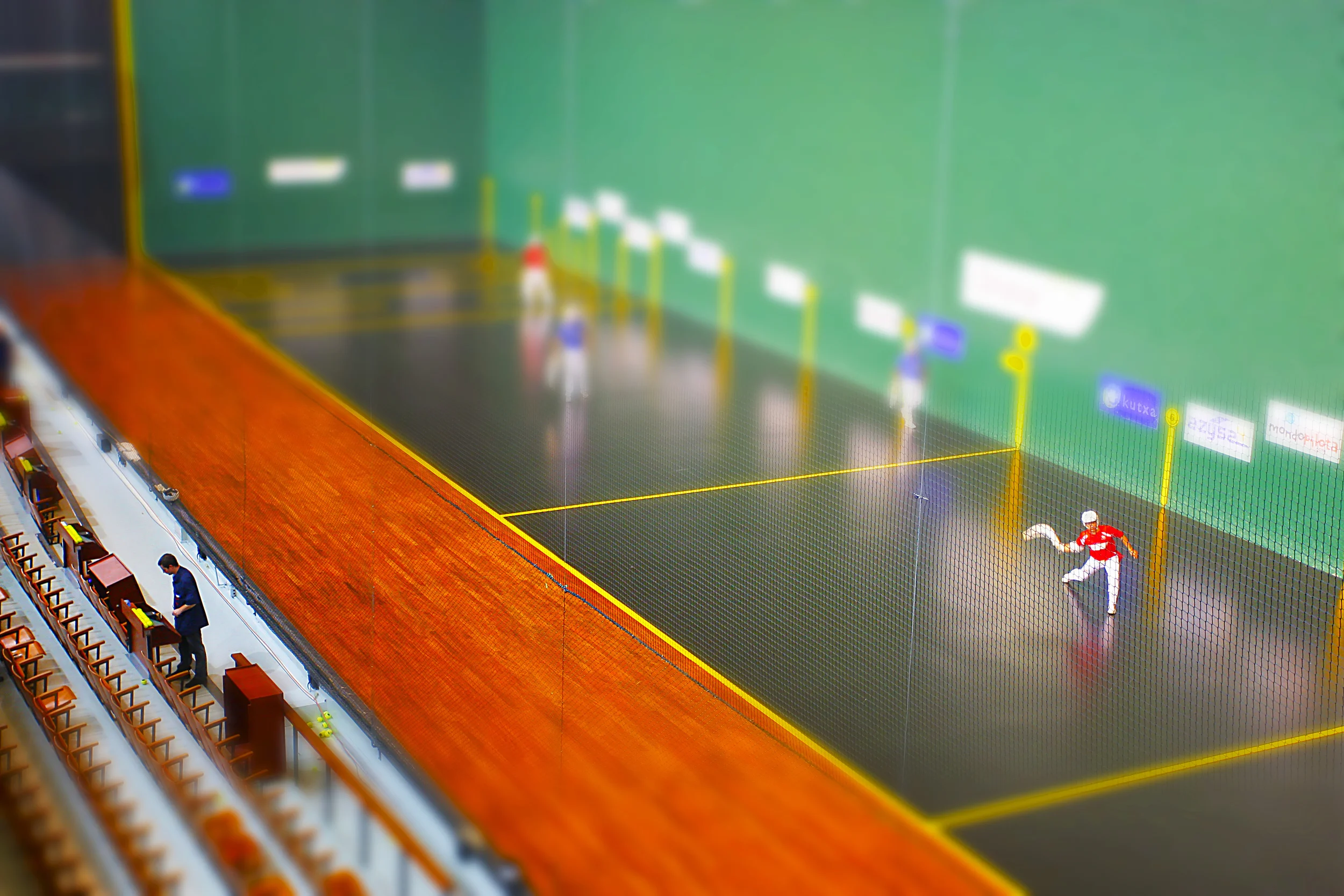 Tilt-shift
