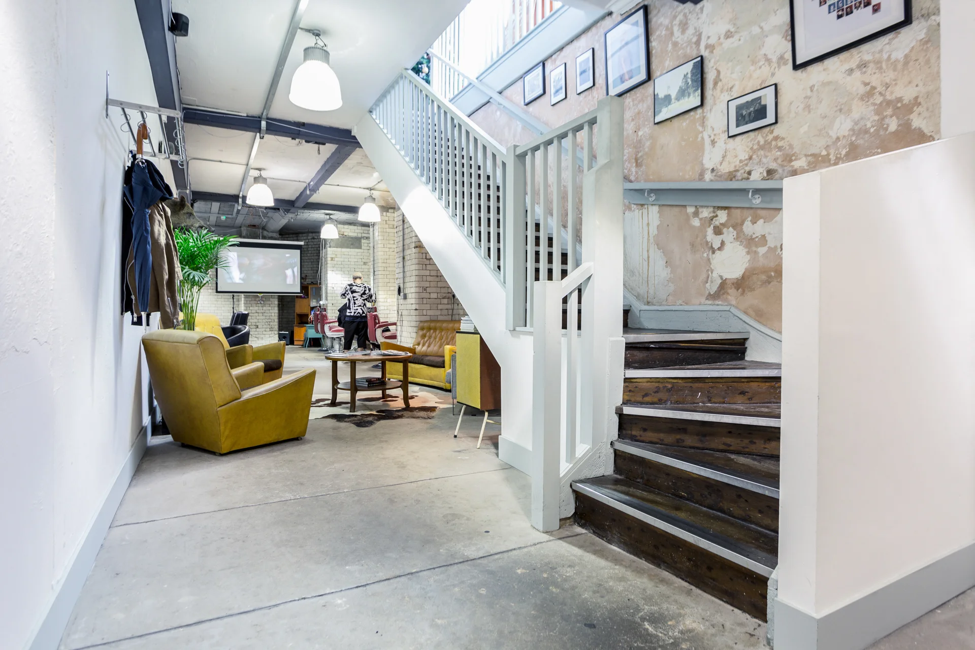 Barber Below Manchester