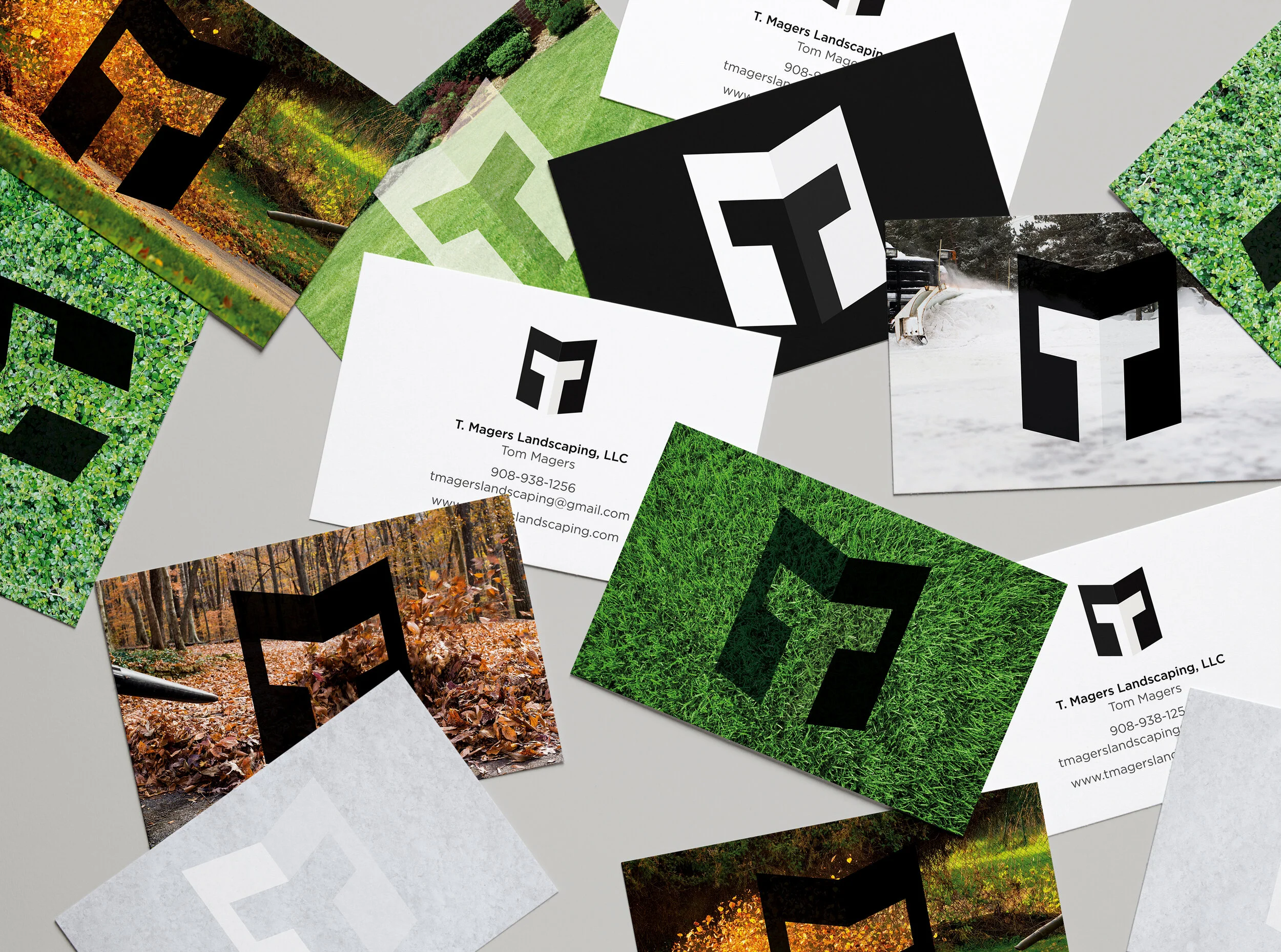 Realistic Business Cards MockUp 4-TMAGERS.jpg
