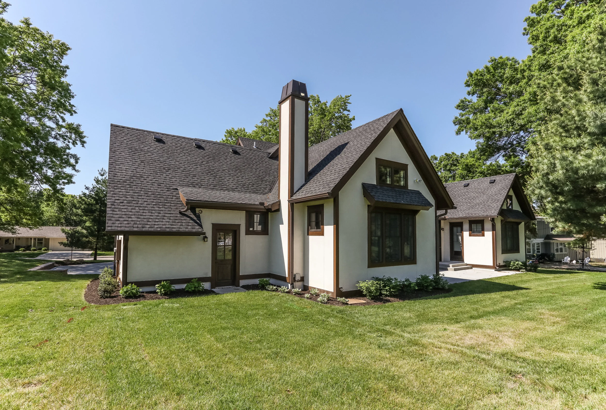 Homestead Drive 2 — KOENIG Building + Restoration